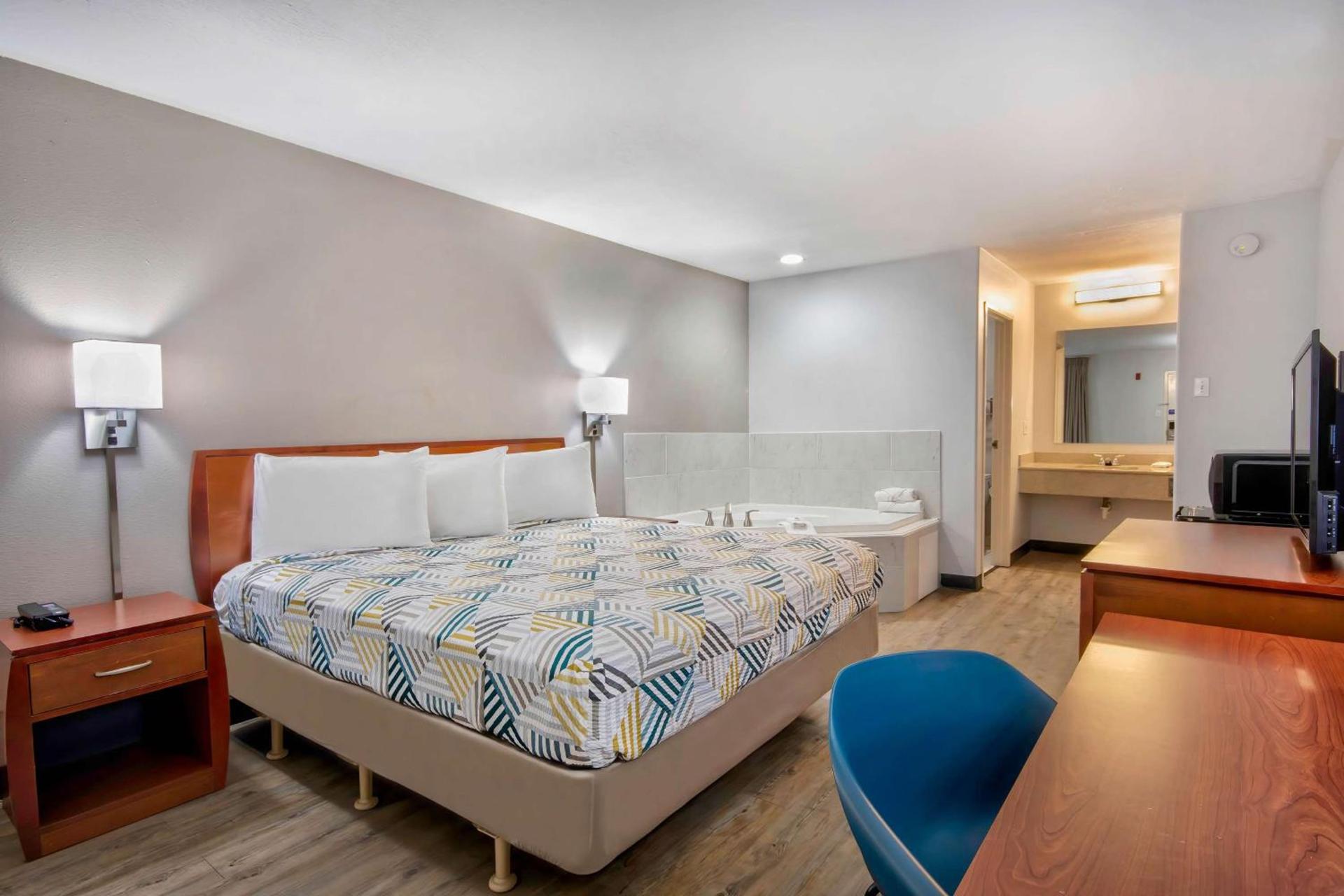 Motel 6-Abbeville, LA photo 16