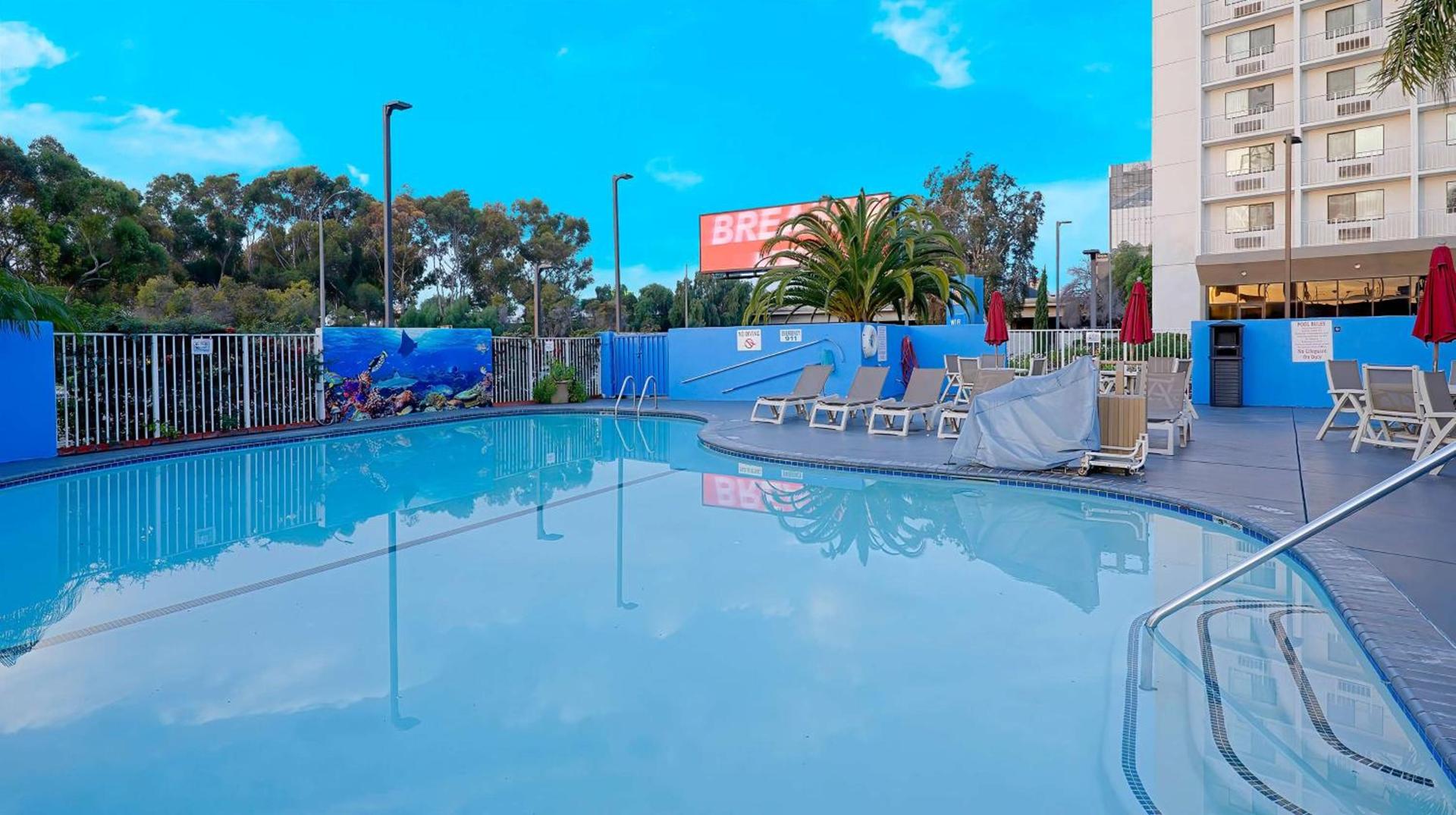 Suites Los Angeles CA Los Angeles LAX photo 4