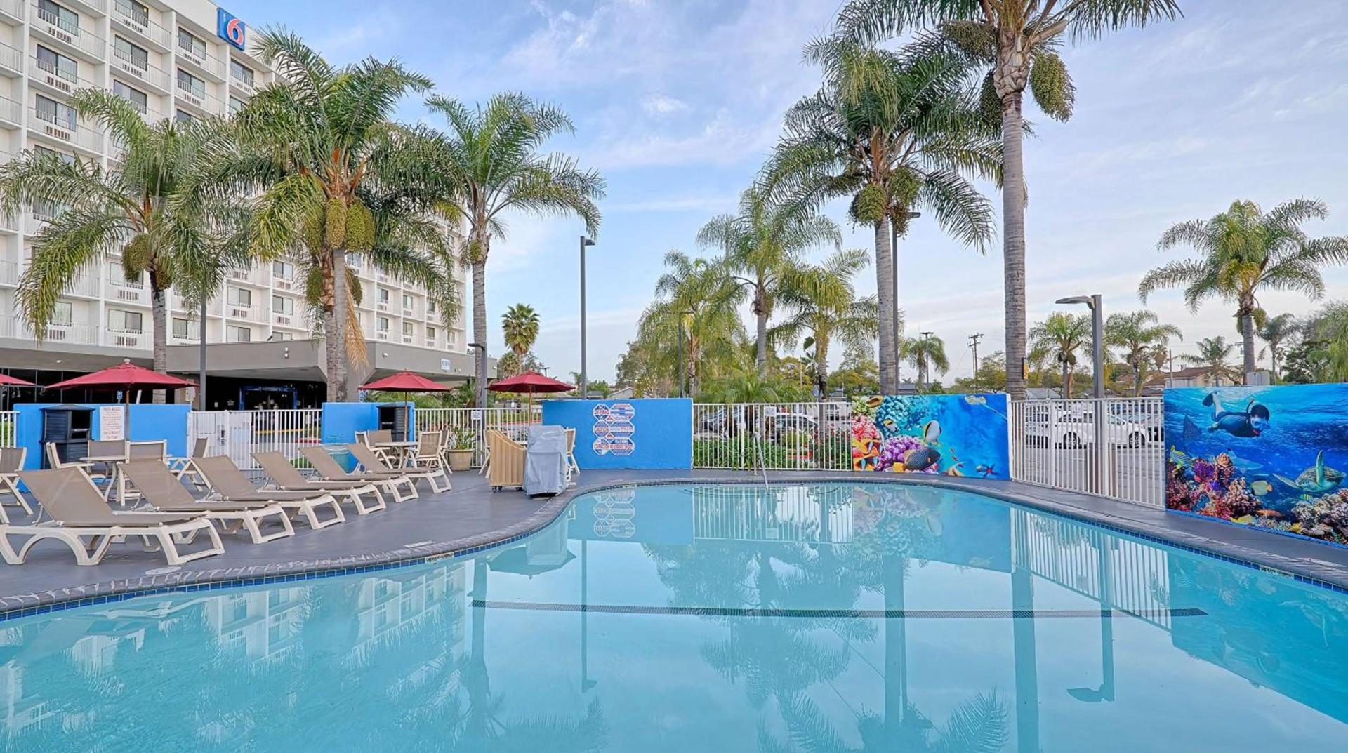 Suites Los Angeles CA Los Angeles LAX photo 6