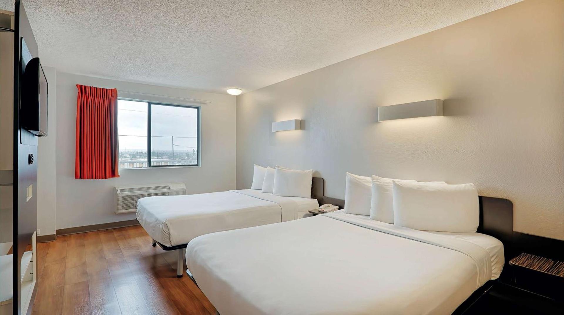 Suites Los Angeles CA Los Angeles LAX photo 23