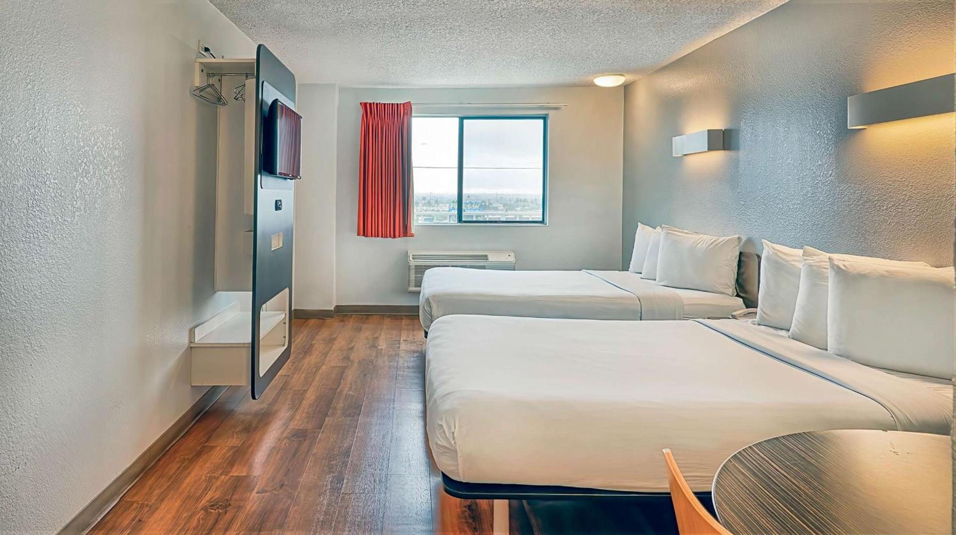 Suites Los Angeles CA Los Angeles LAX photo 22
