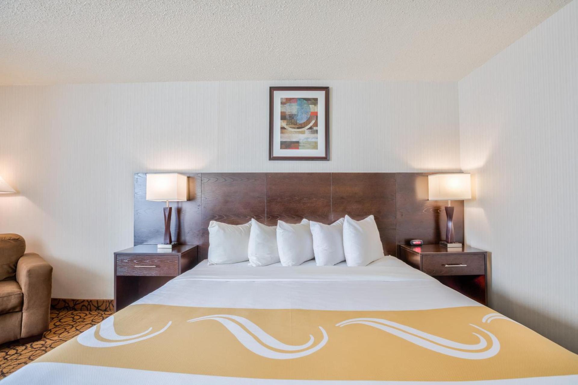 Quality Inn & Suites Escanaba North photo 37