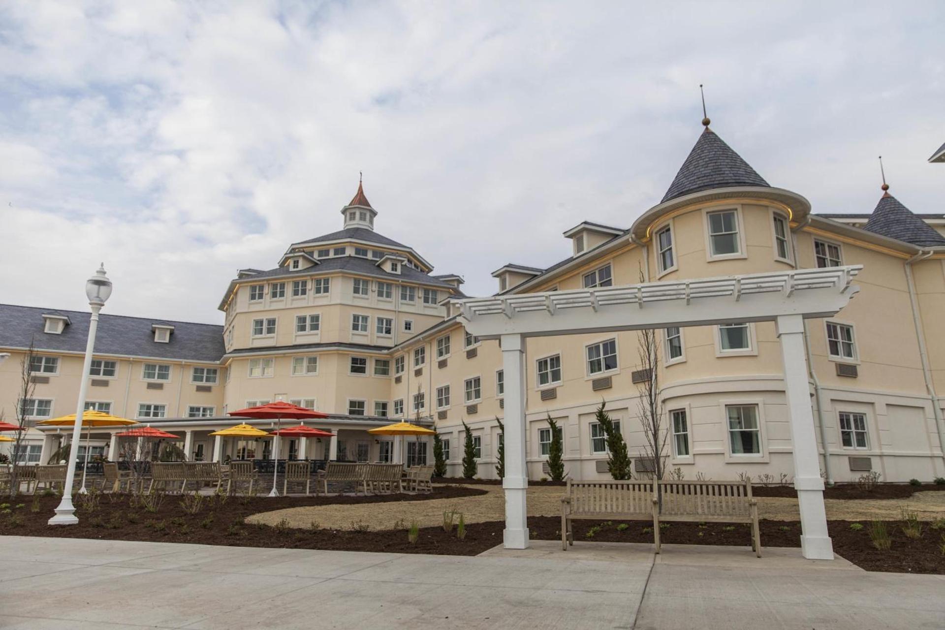 Cedar Point Hotel Breakers photo 18