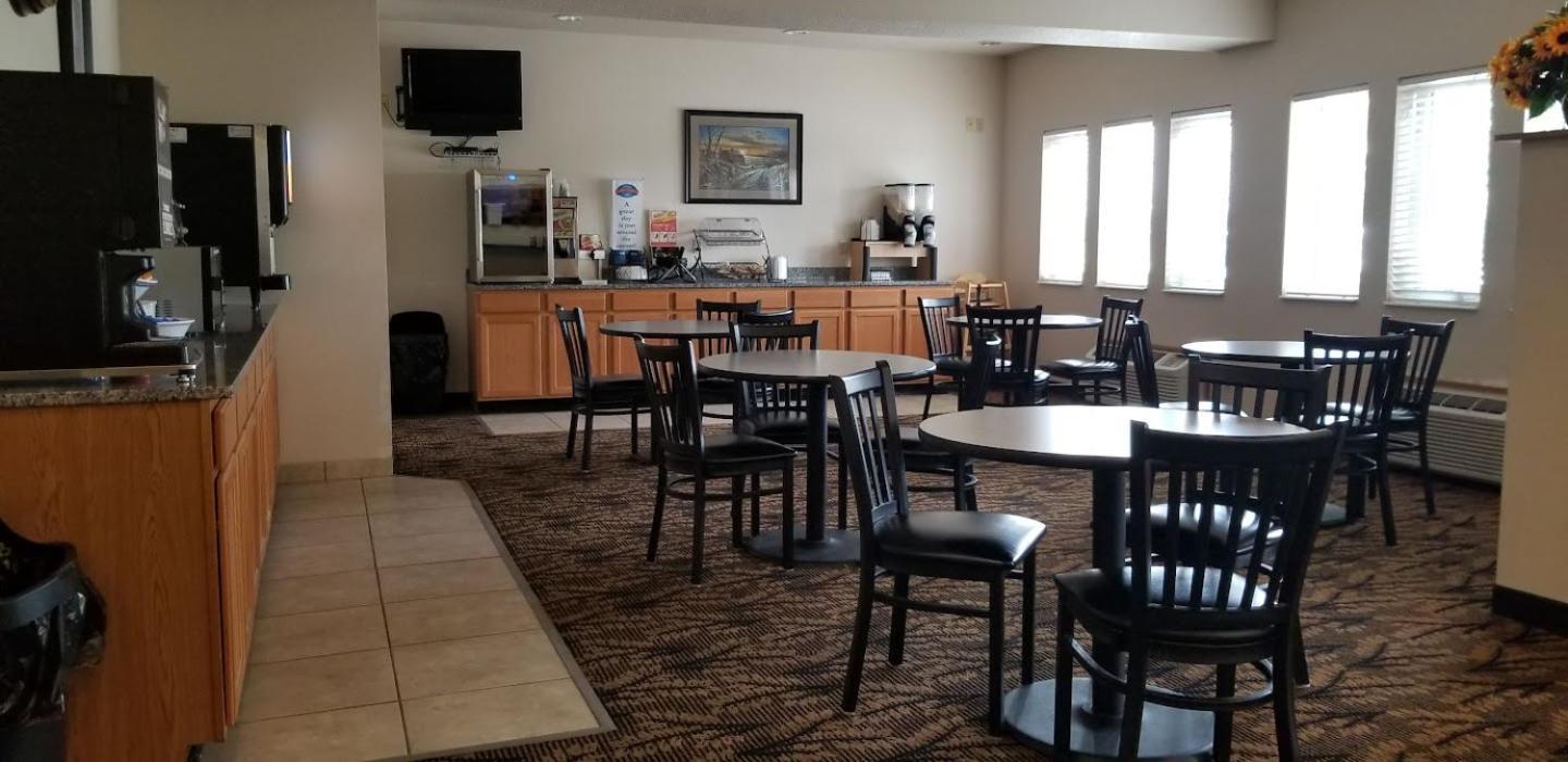 Baymont by Wyndham Harlan photo 30