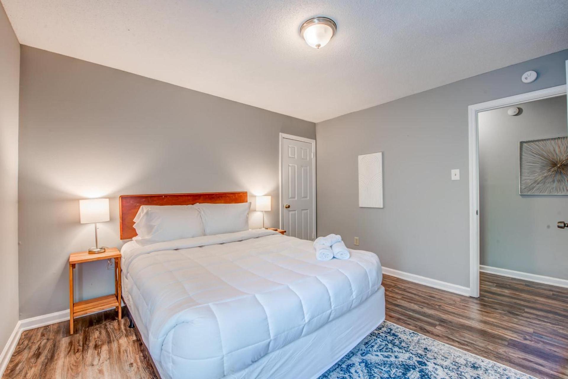 Cozy in Cordova-- Close to I-40 photo 3