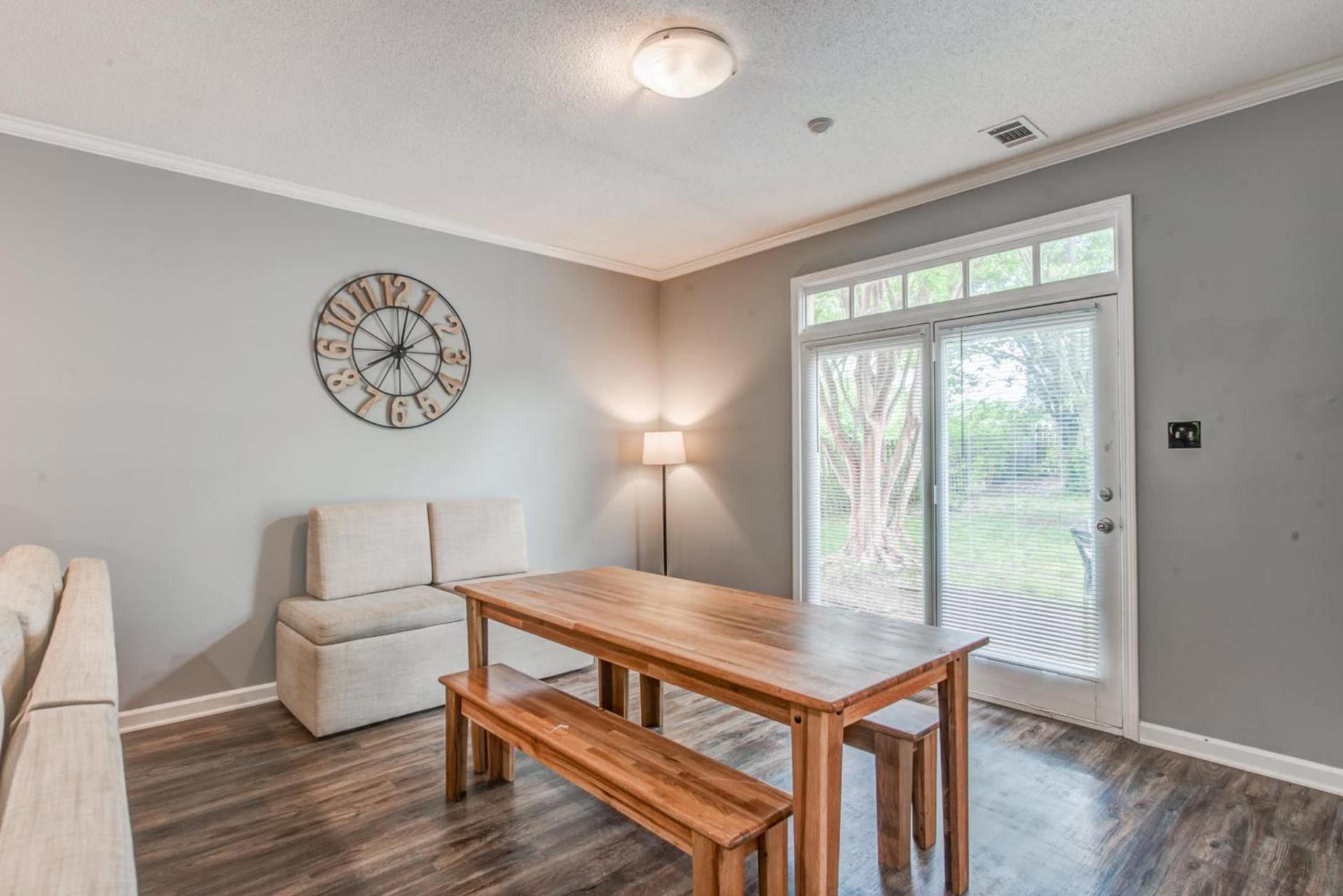 Cozy in Cordova-- Close to I-40 photo 49