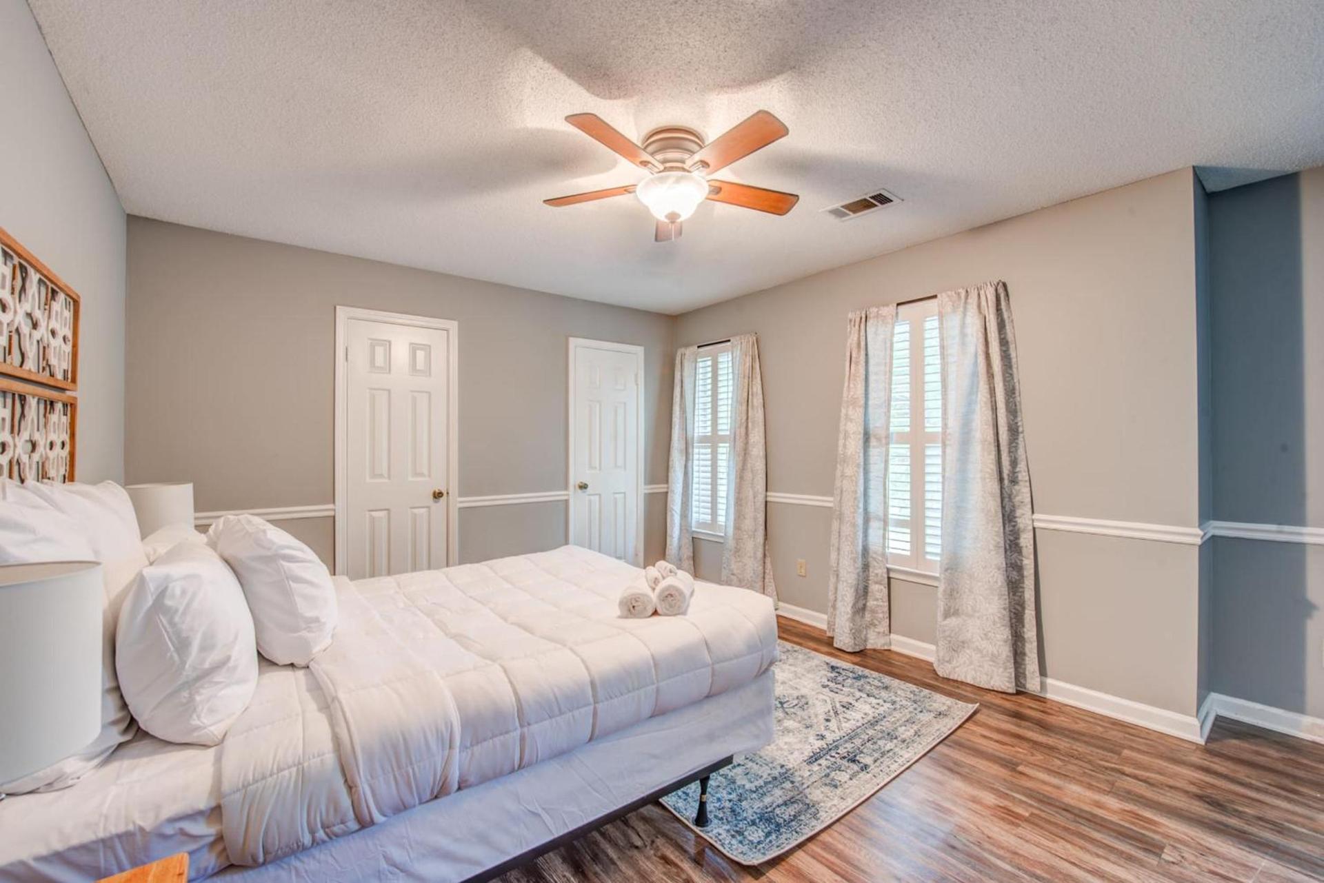 Cozy in Cordova-- Close to I-40 photo 54
