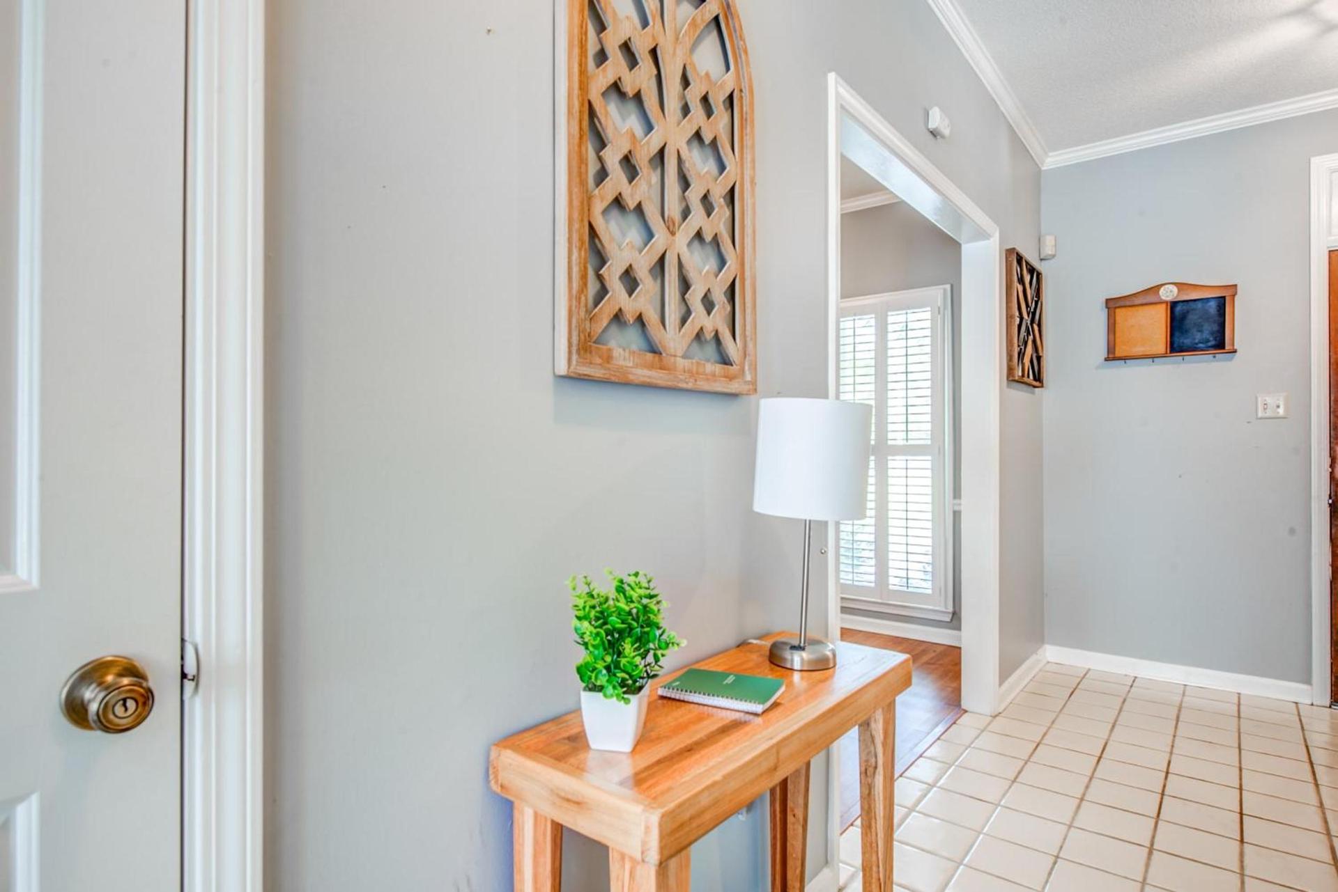 Cozy in Cordova-- Close to I-40 photo 53