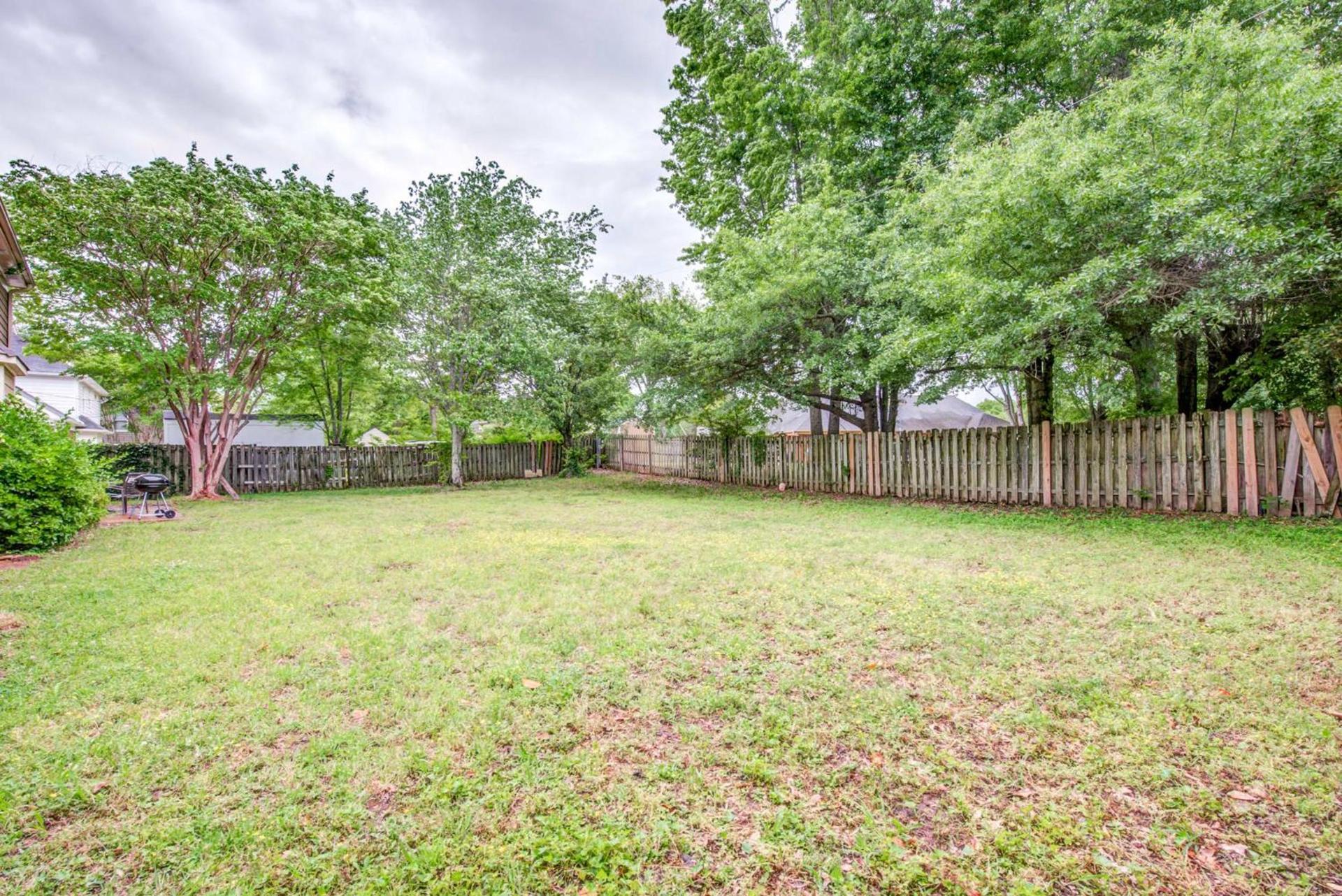 Cozy in Cordova-- Close to I-40 photo 14