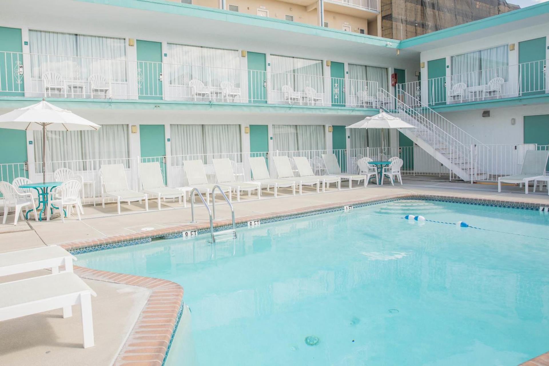 Biscayne Family Resort photo 3