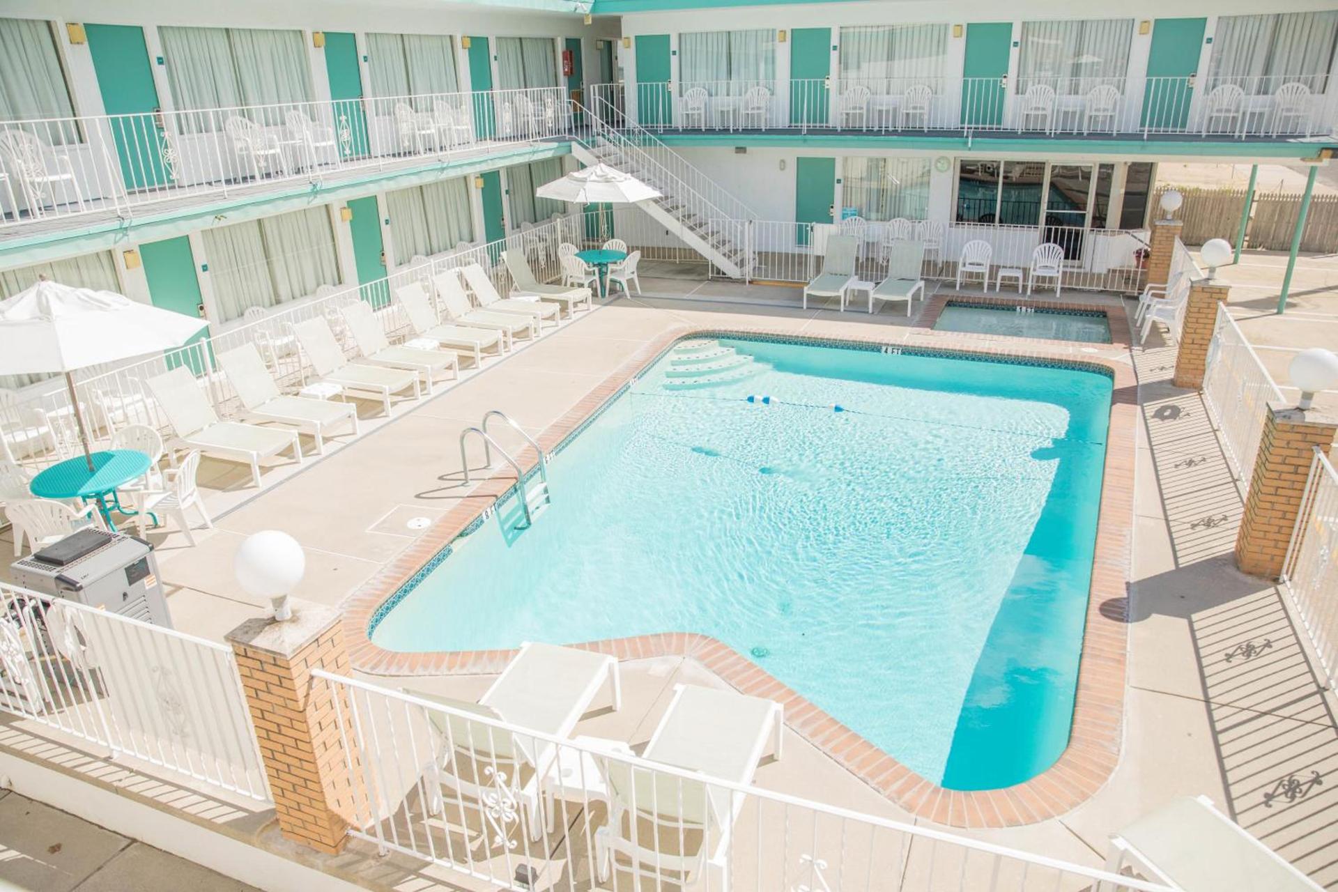 Biscayne Family Resort photo 4