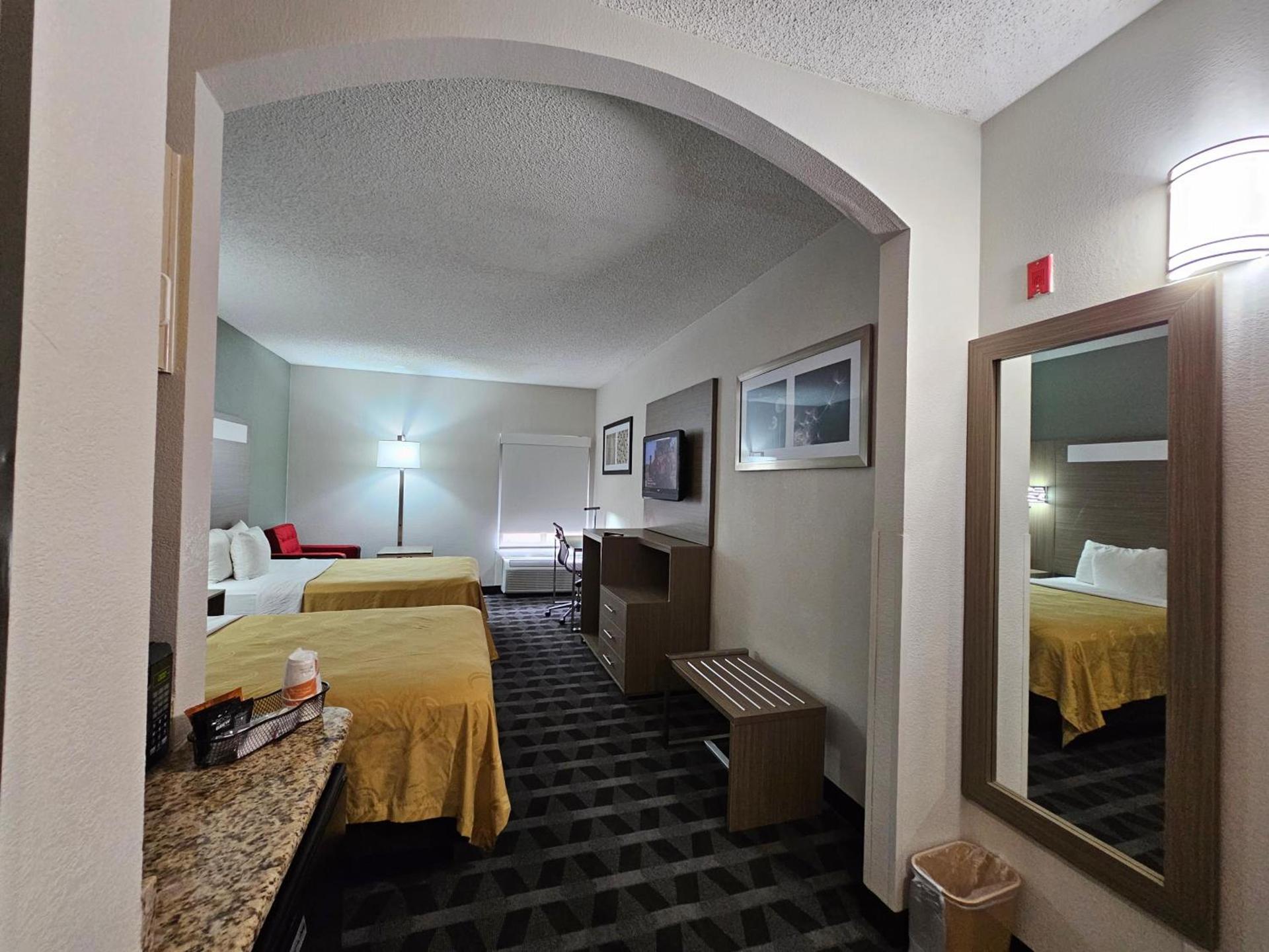 Quality Inn & Suites Irving DFW Airport South photo 51