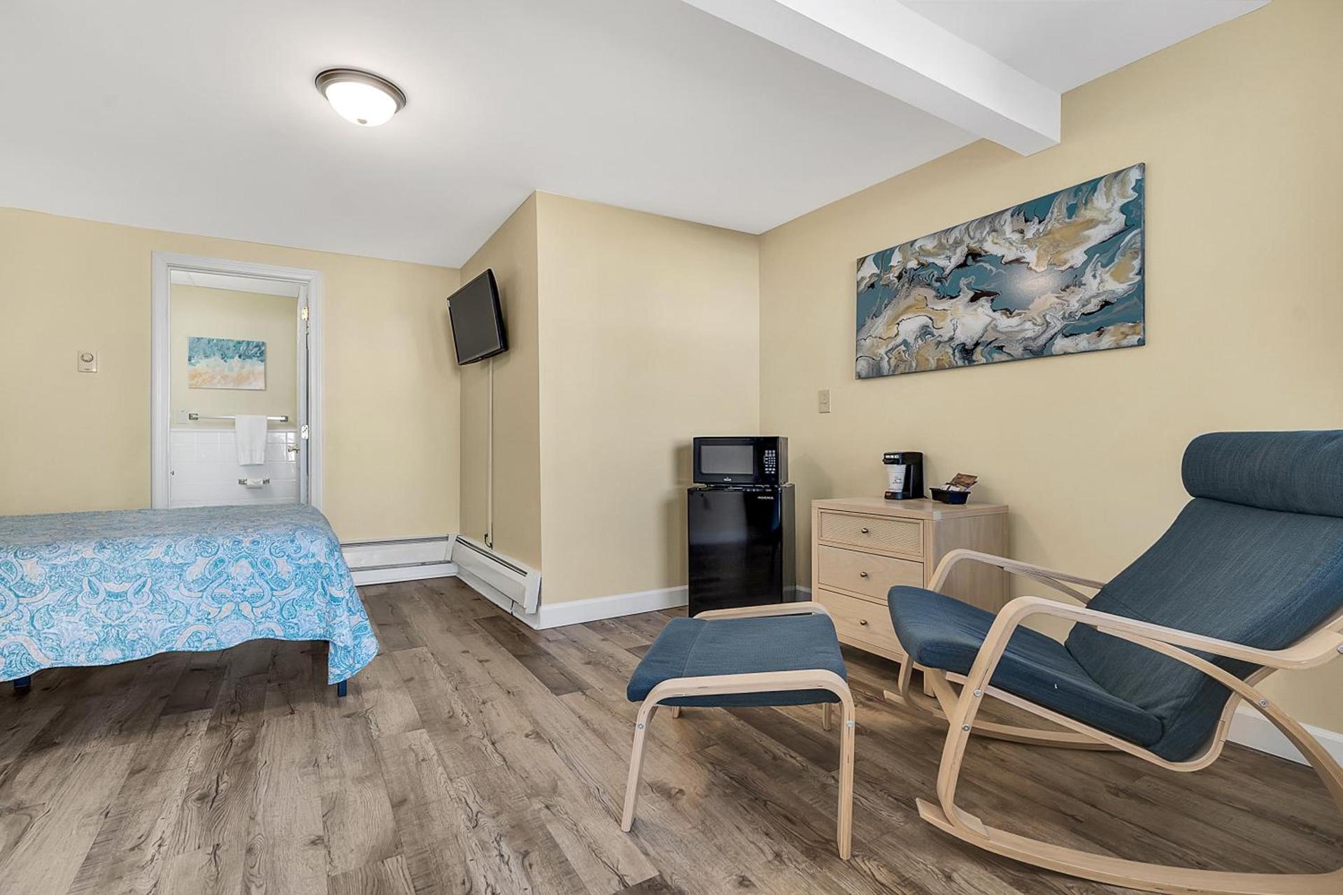 Abellona Inn & Suites photo 23