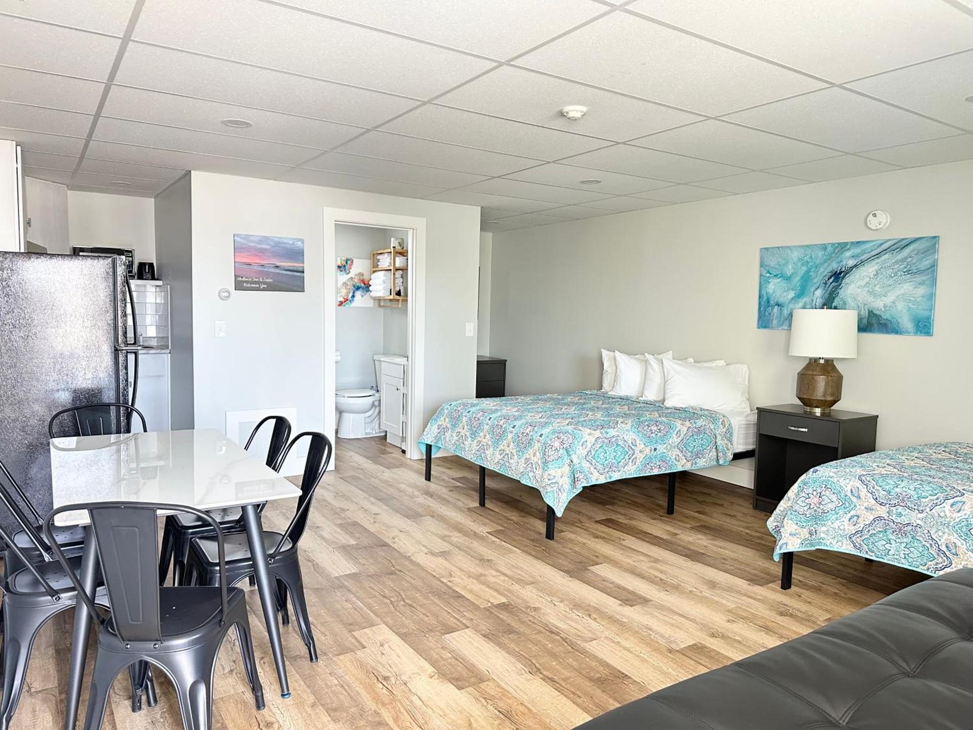 Abellona Inn & Suites photo 13