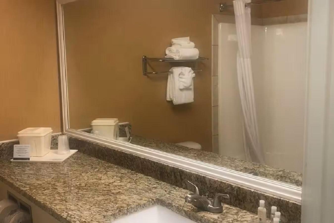 Quality Inn & Suites Loveland photo 4