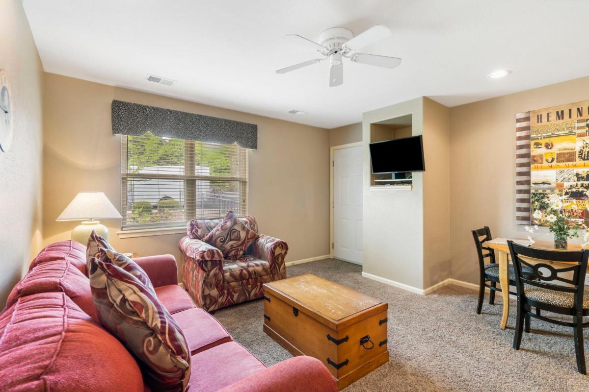StoneBridge Village Resort photo 60