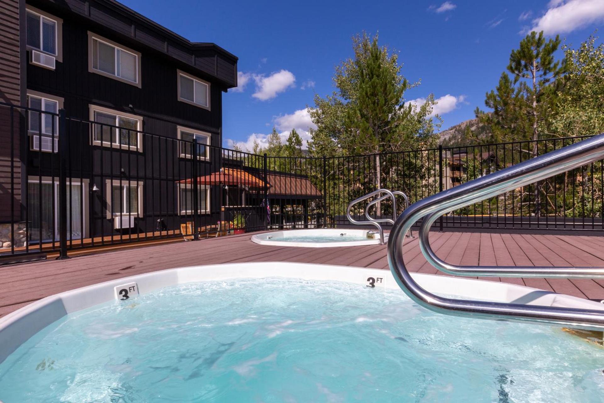 Red Wolf Lodge at Olympic Valley photo 18