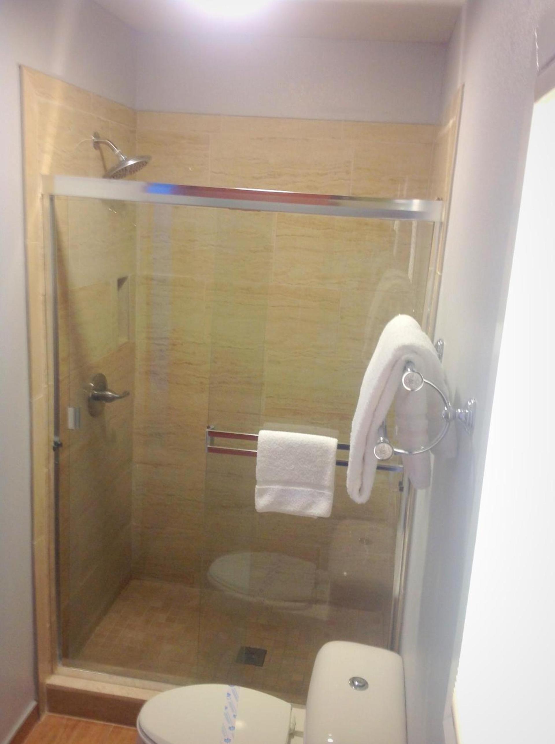 FairBridge Inn & Suites Gateway to Yosemite photo 15