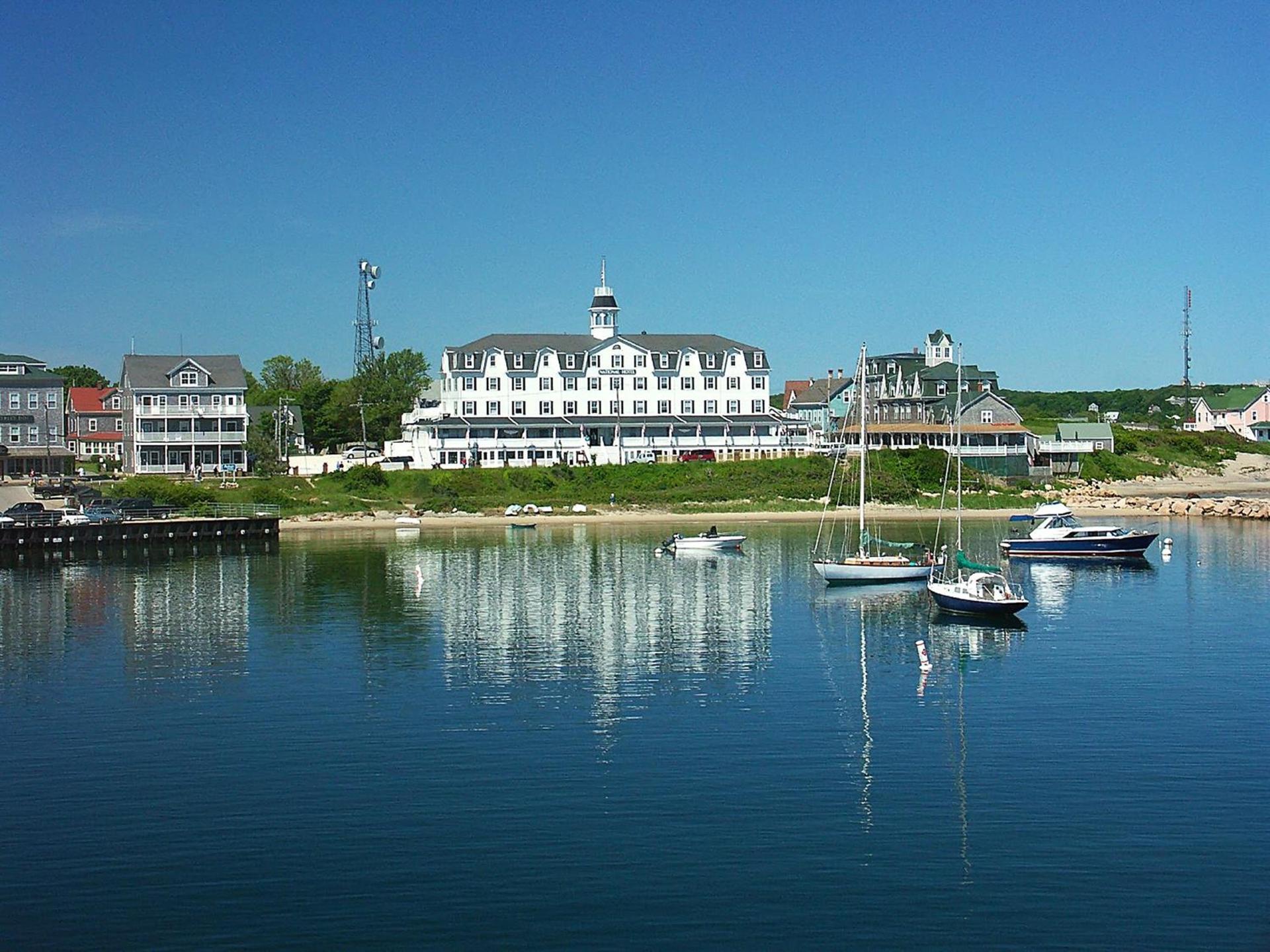 National Hotel photo 2