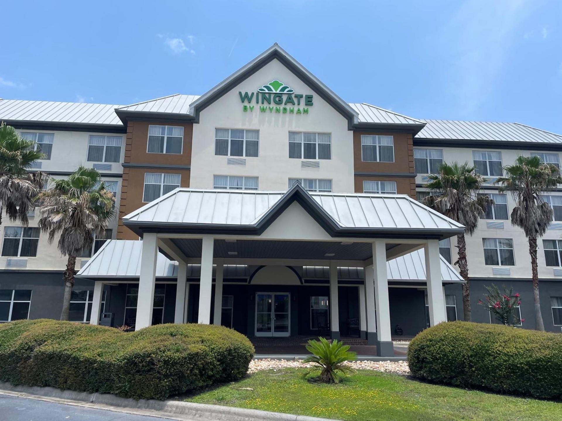 Wingate by Wyndham Savannah Gateway photo 2