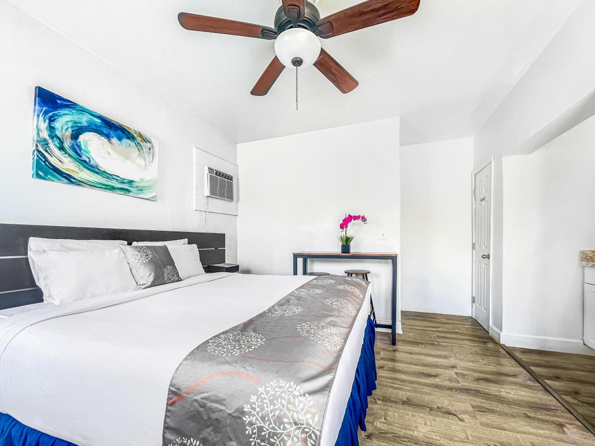 Paradise Oceanfront by HBH photo 23