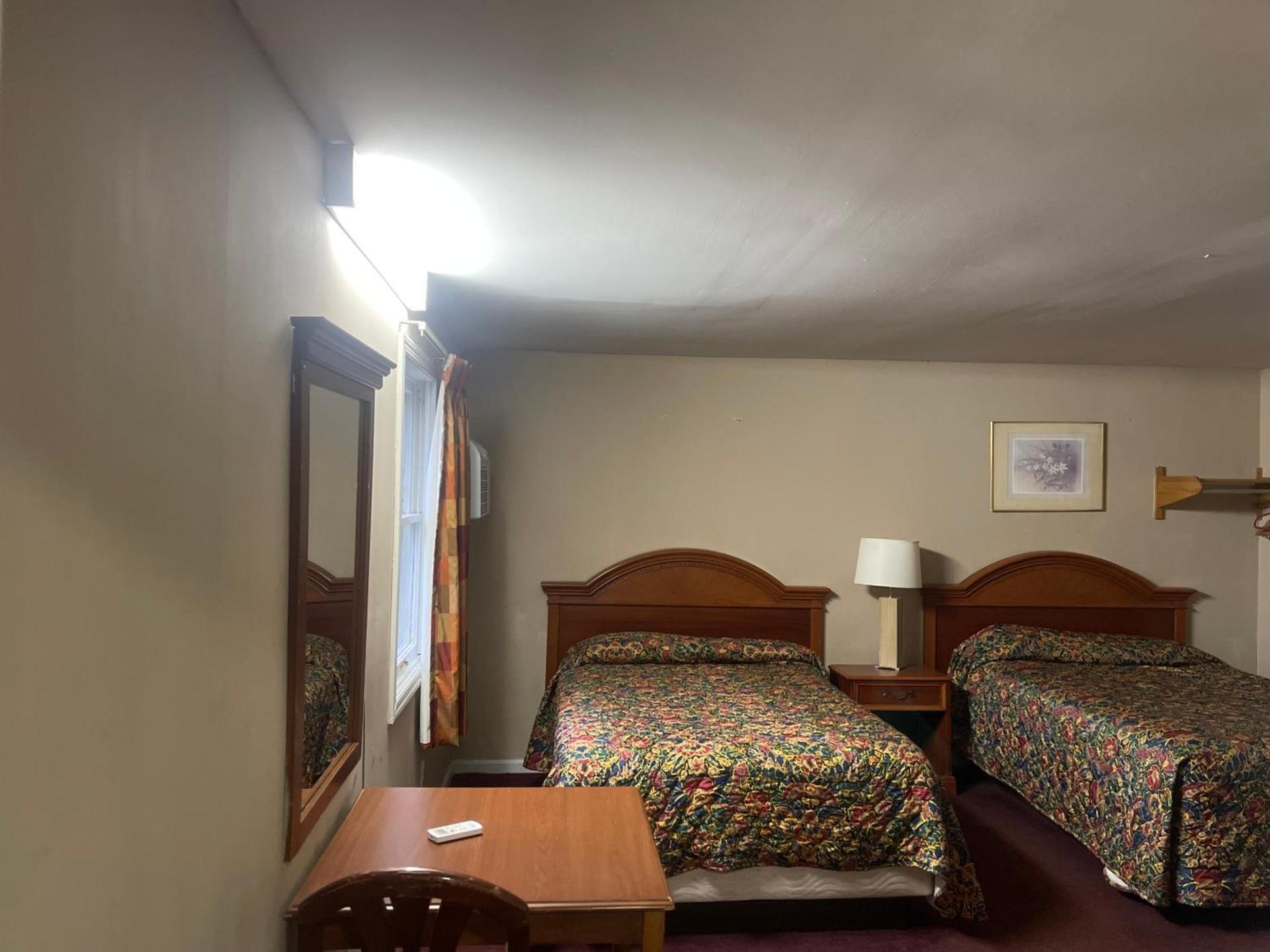Pennswoods Inn photo 25