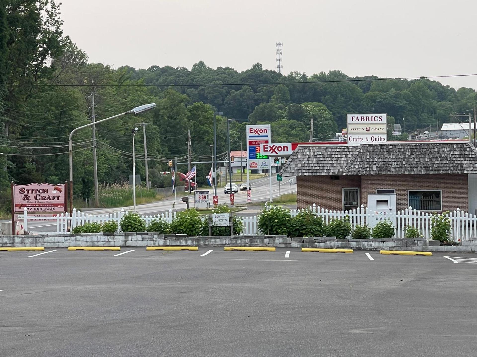 Pennswoods Inn photo 27