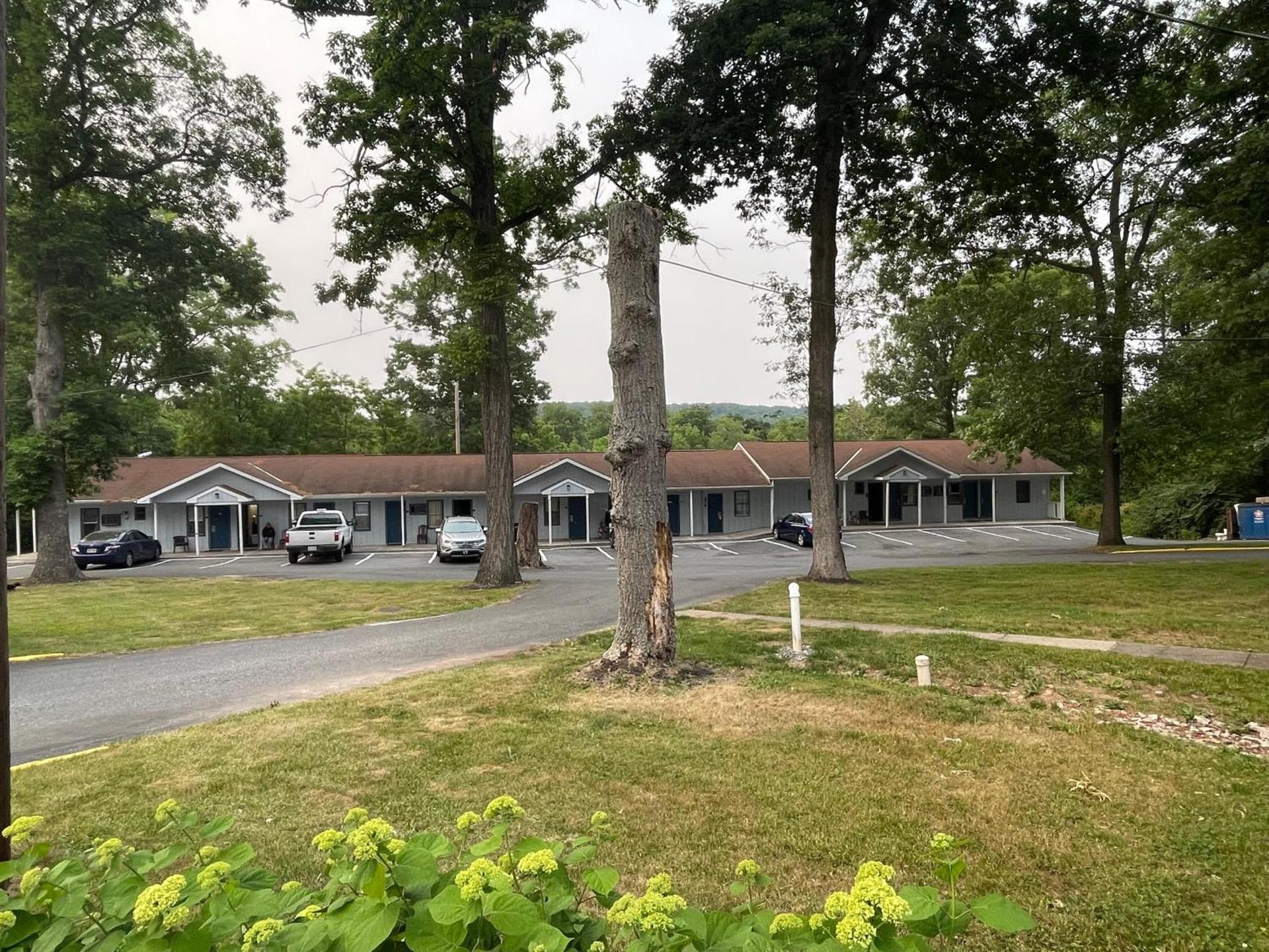 Pennswoods Inn photo 41