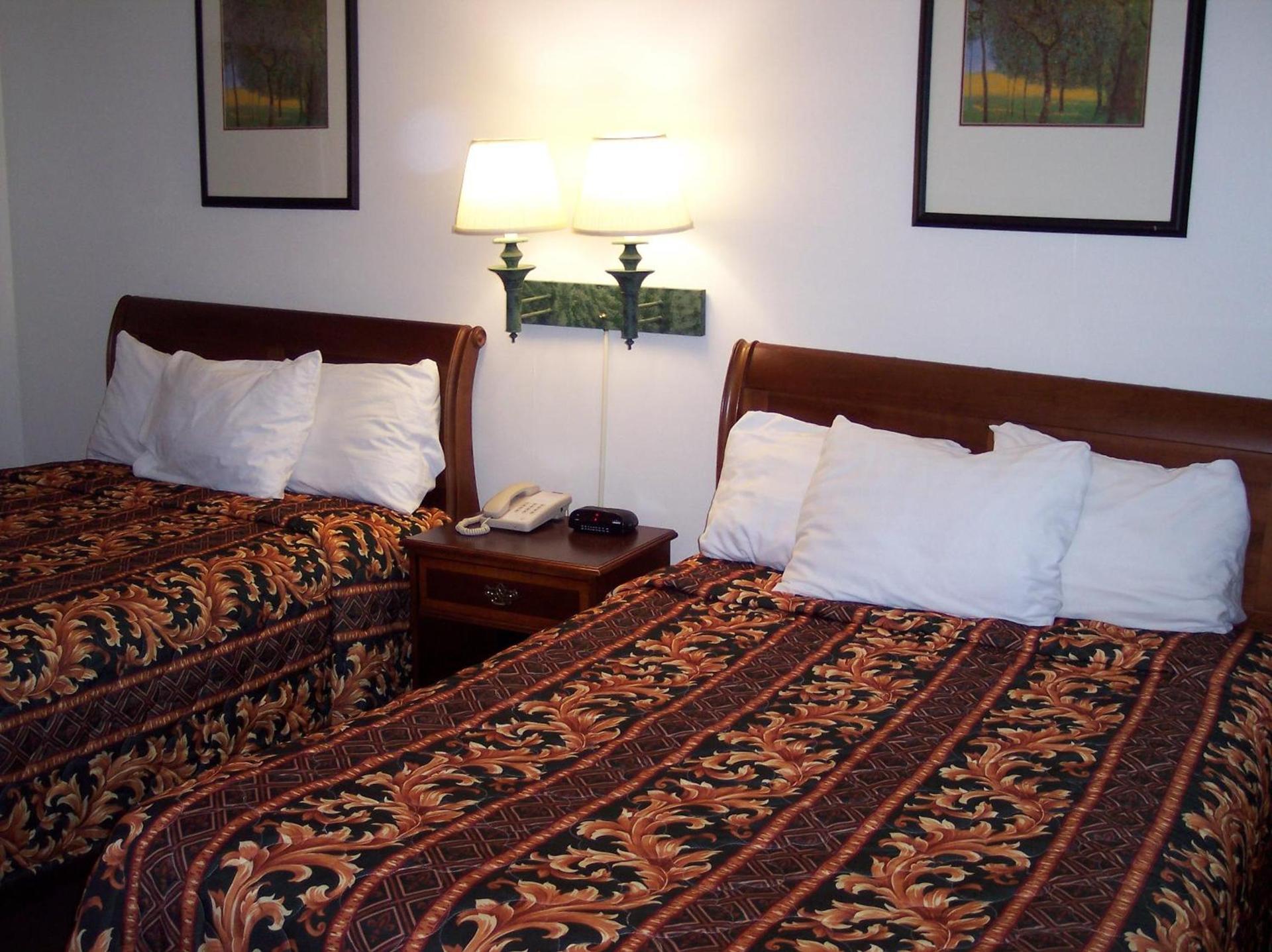 Shore Hills Motel photo 11