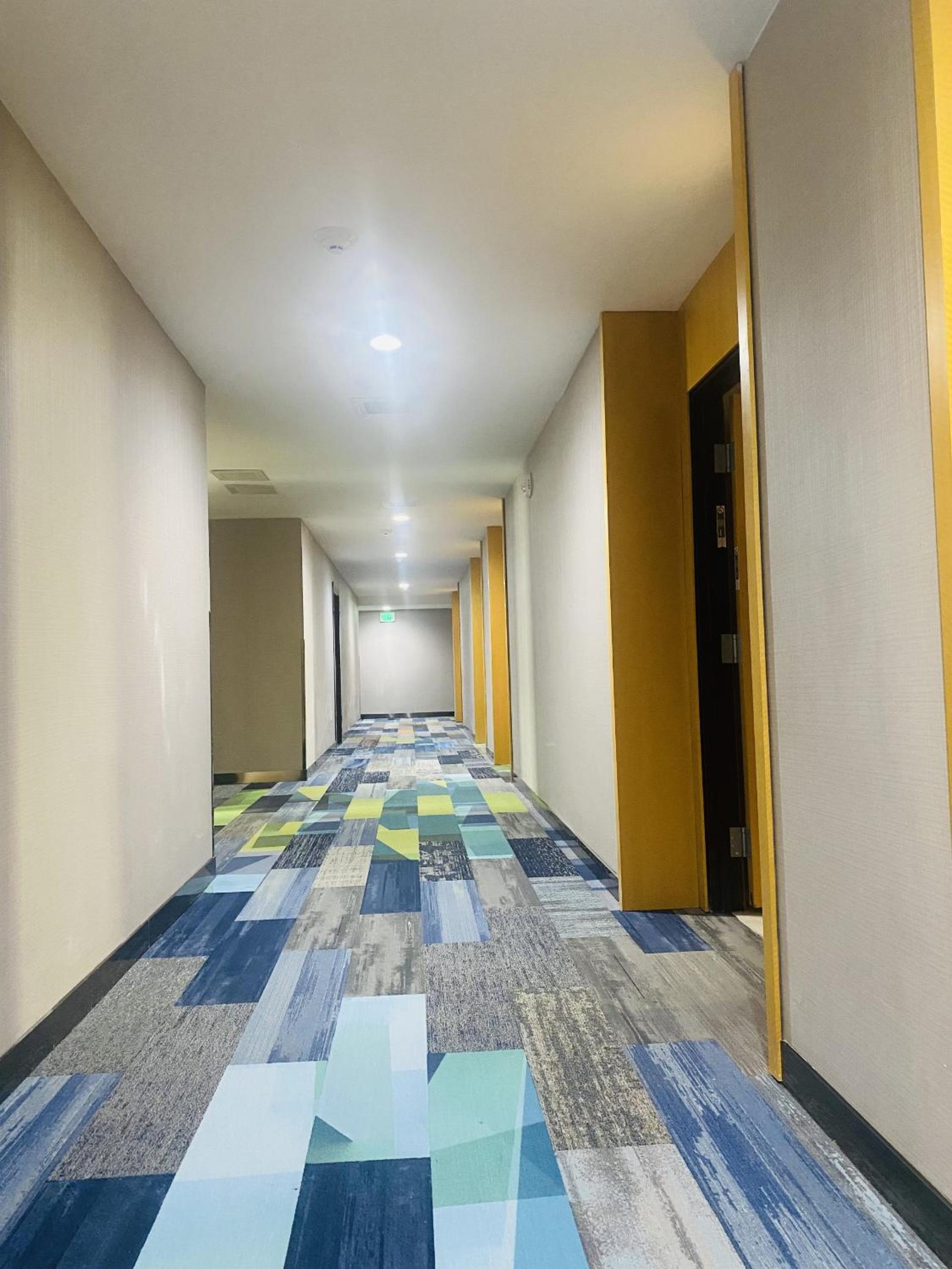 Galaxy Hotel Downtown photo 7