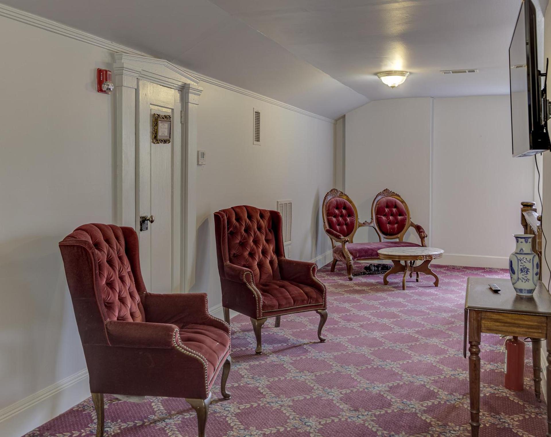 The Inn at Cedar Grove photo 14