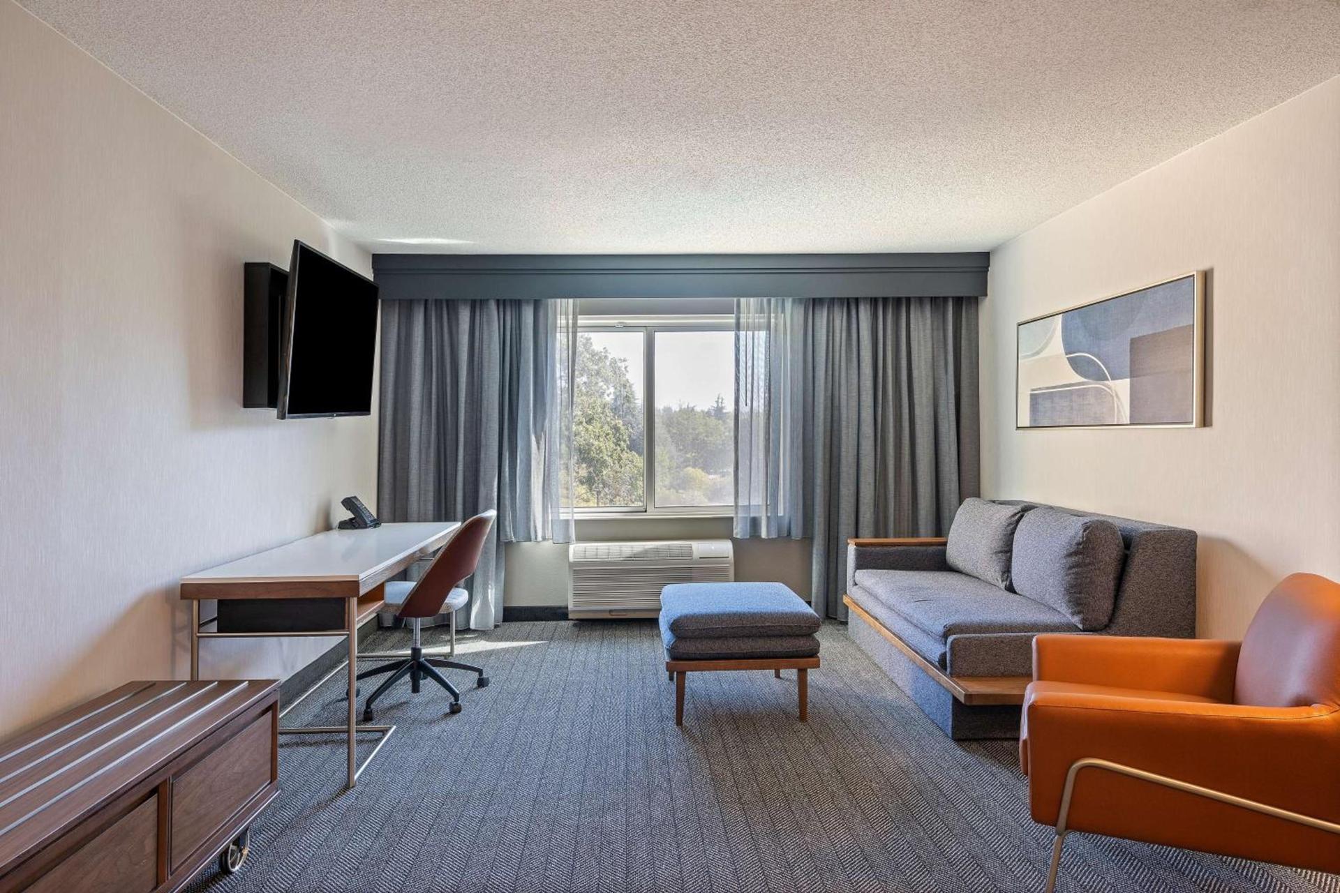 Sonesta Select Pleasant Hill photo 19