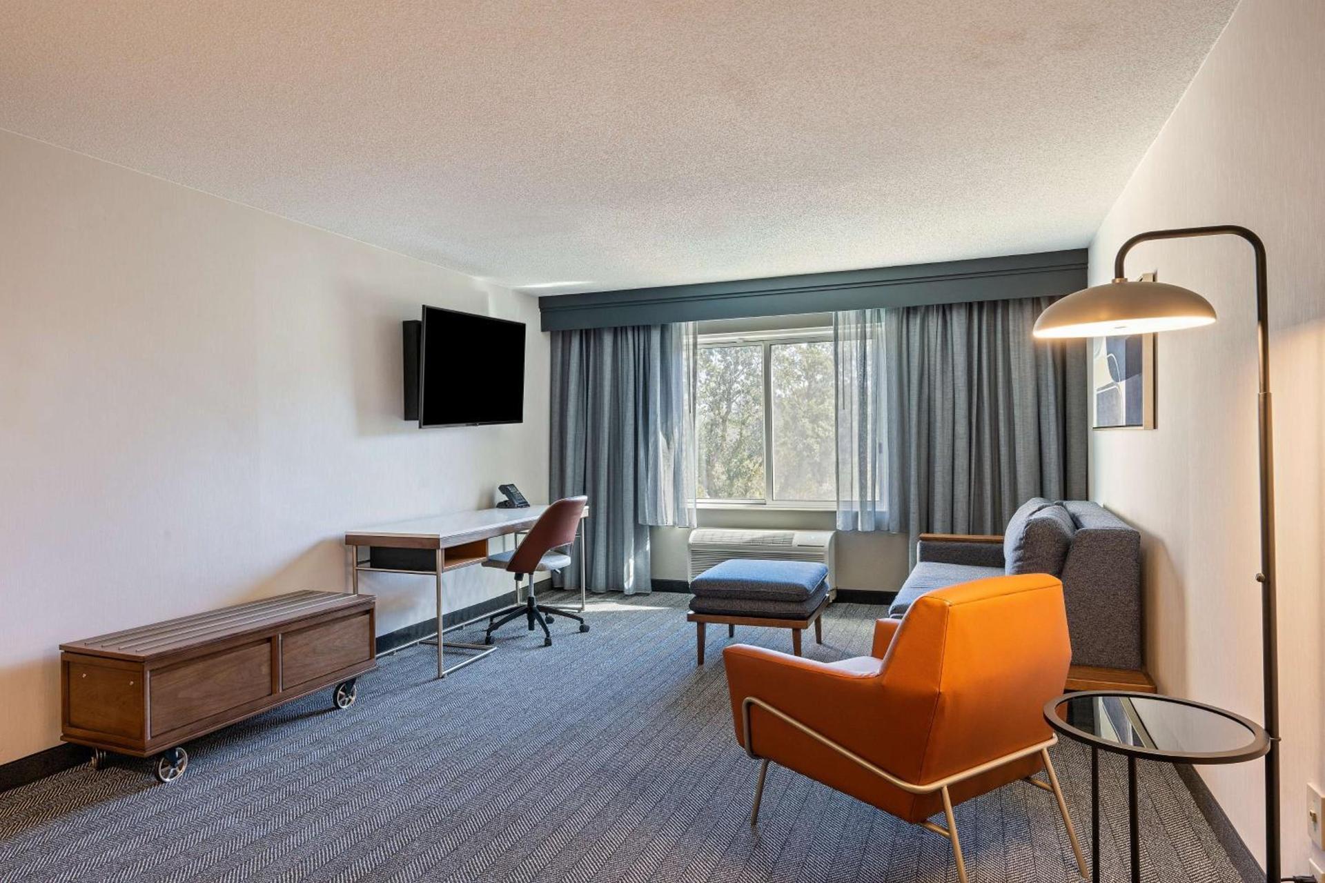 Sonesta Select Pleasant Hill photo 20