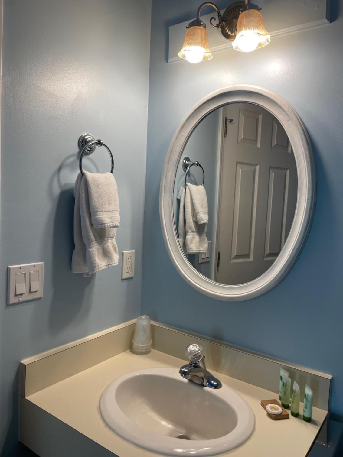 M22 Inn Glen Arbor photo 6