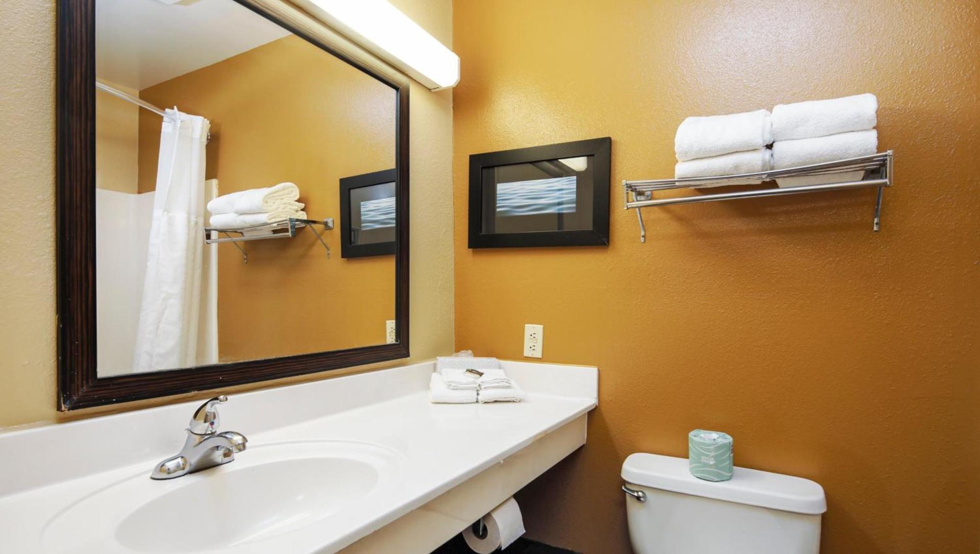 Home 1 Suites Extended Stay photo 20