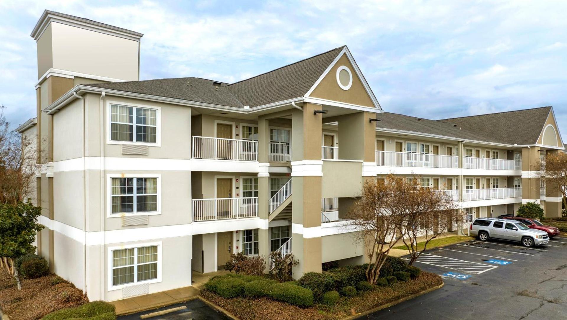 Home 1 Suites Extended Stay photo 2