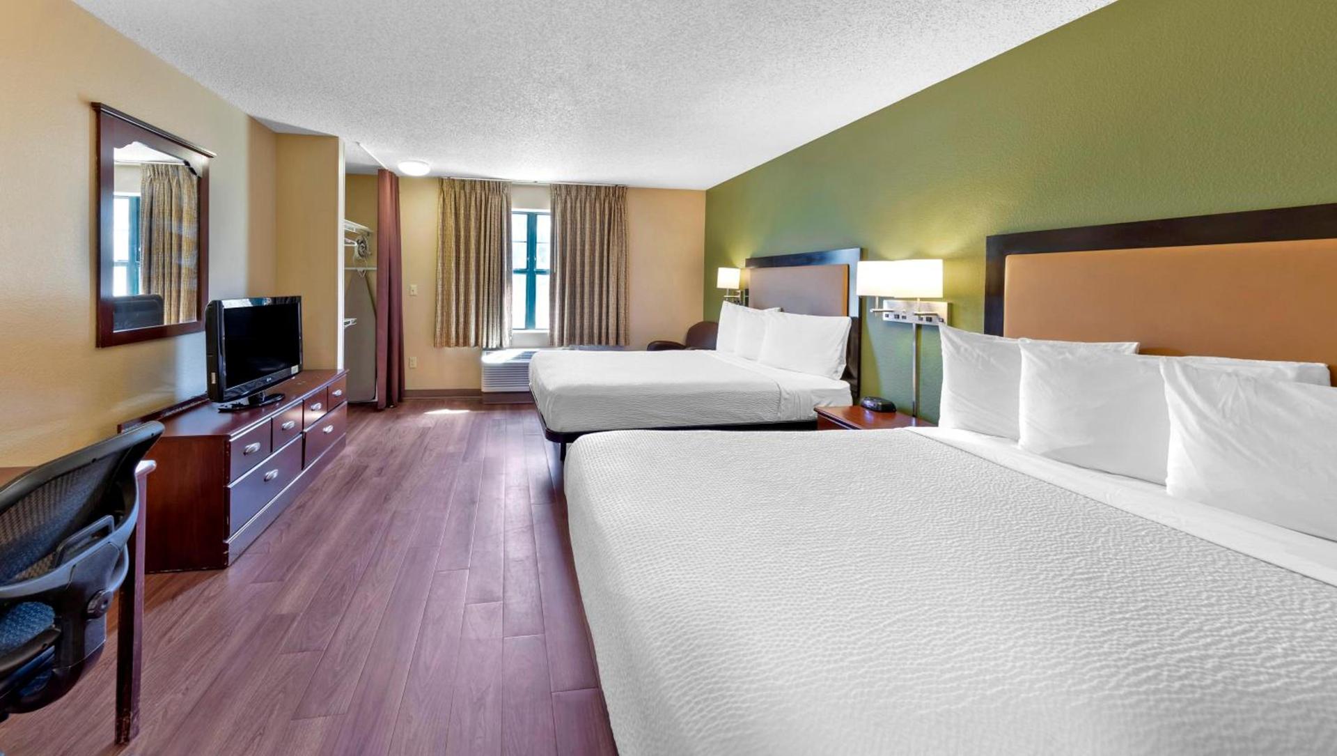Home 1 Suites Extended Stay photo 4