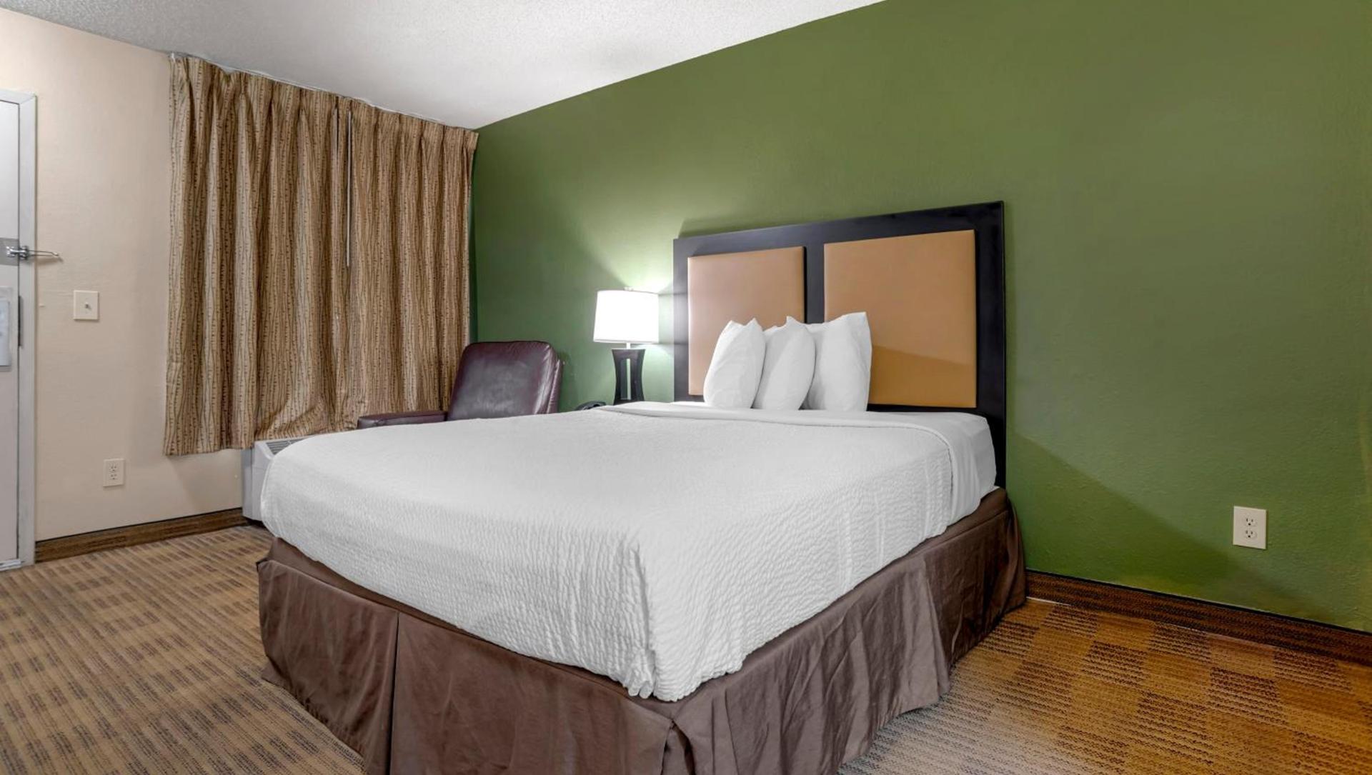 Home 1 Suites Extended Stay photo 11