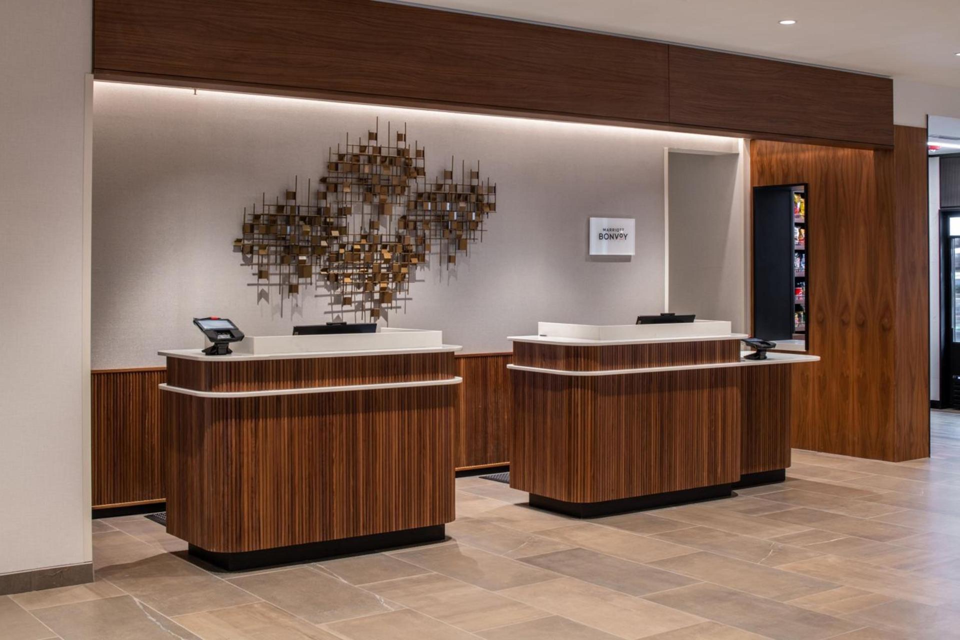 Courtyard by Marriott Olympia photo 3