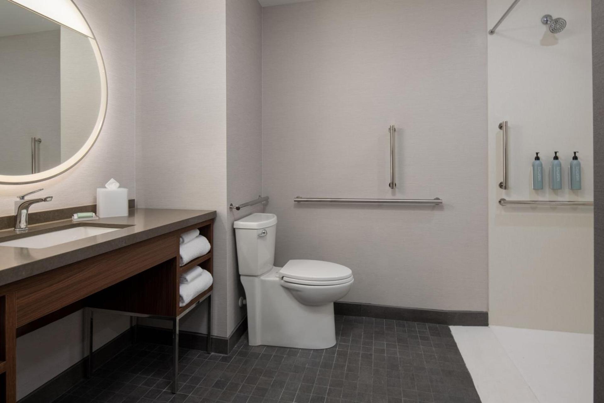 Courtyard by Marriott Olympia photo 21