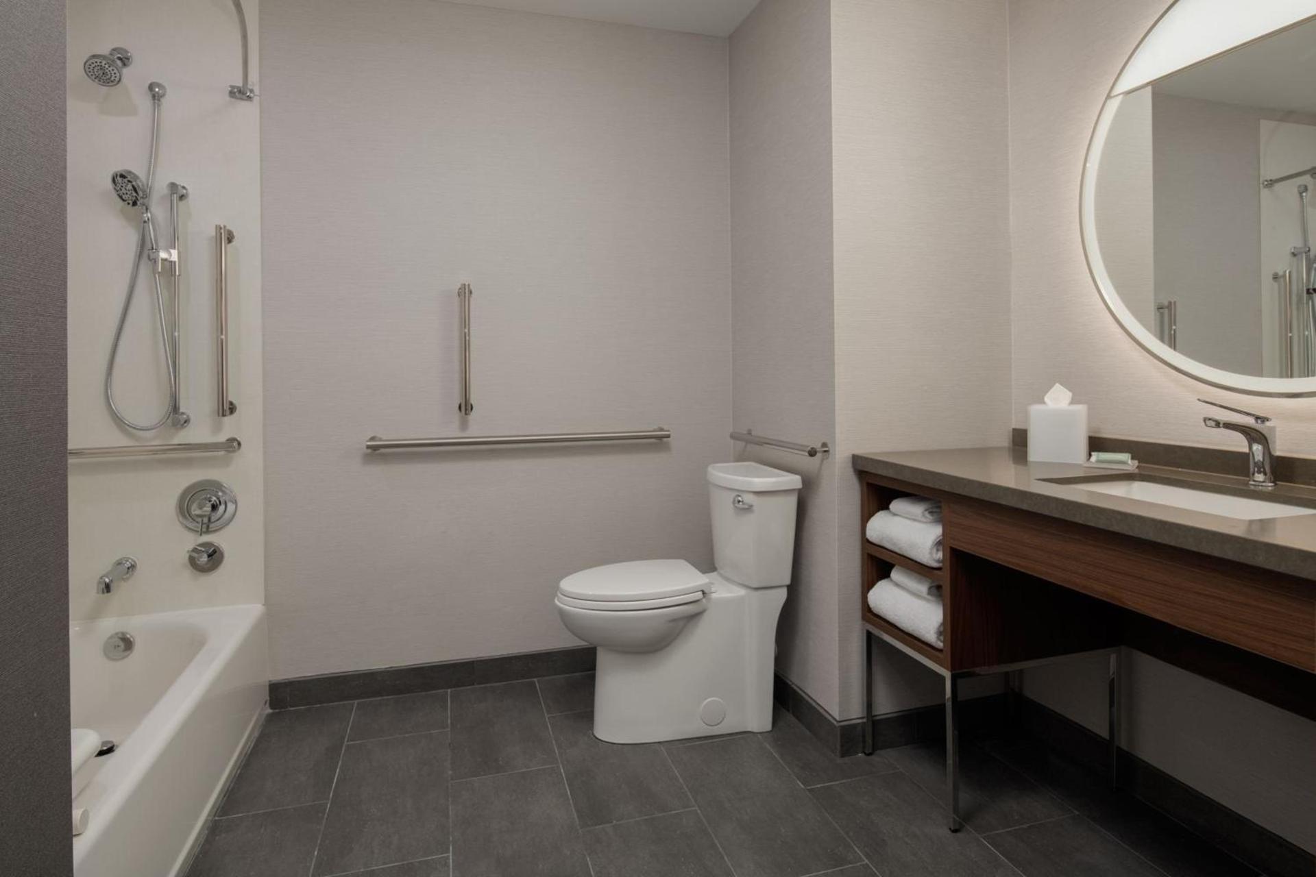 Courtyard by Marriott Olympia photo 22