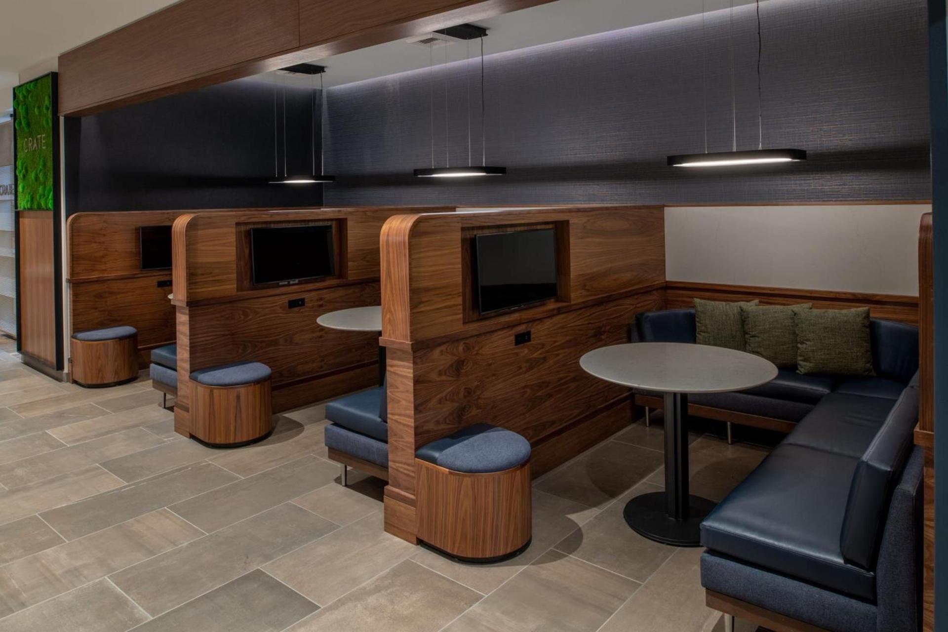 Courtyard by Marriott Olympia photo 29