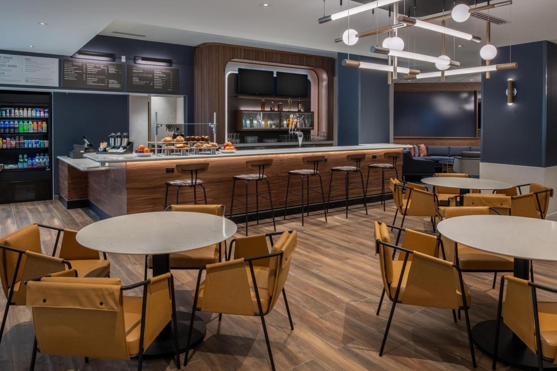 Courtyard by Marriott Olympia photo 35