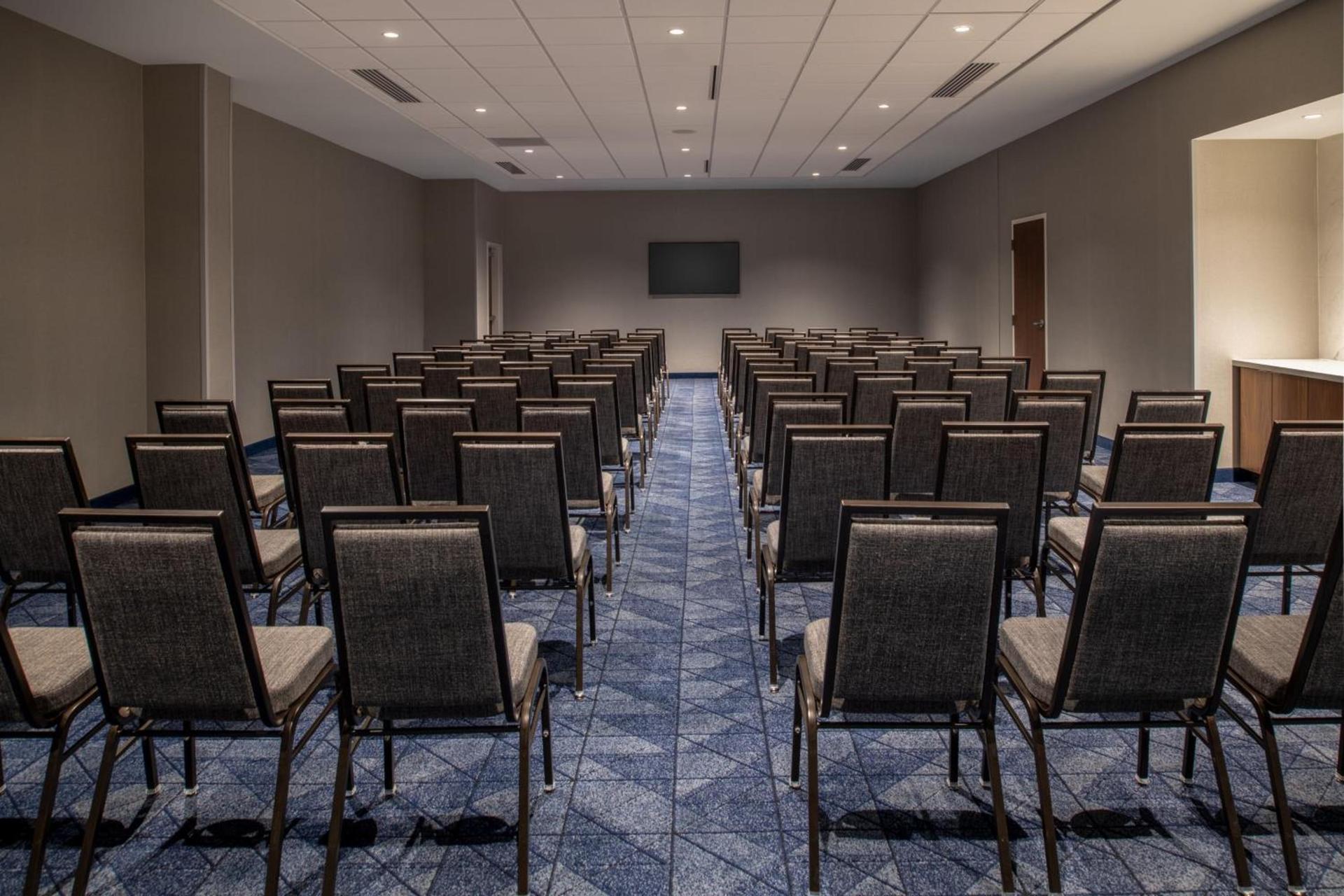 Courtyard by Marriott Olympia photo 39