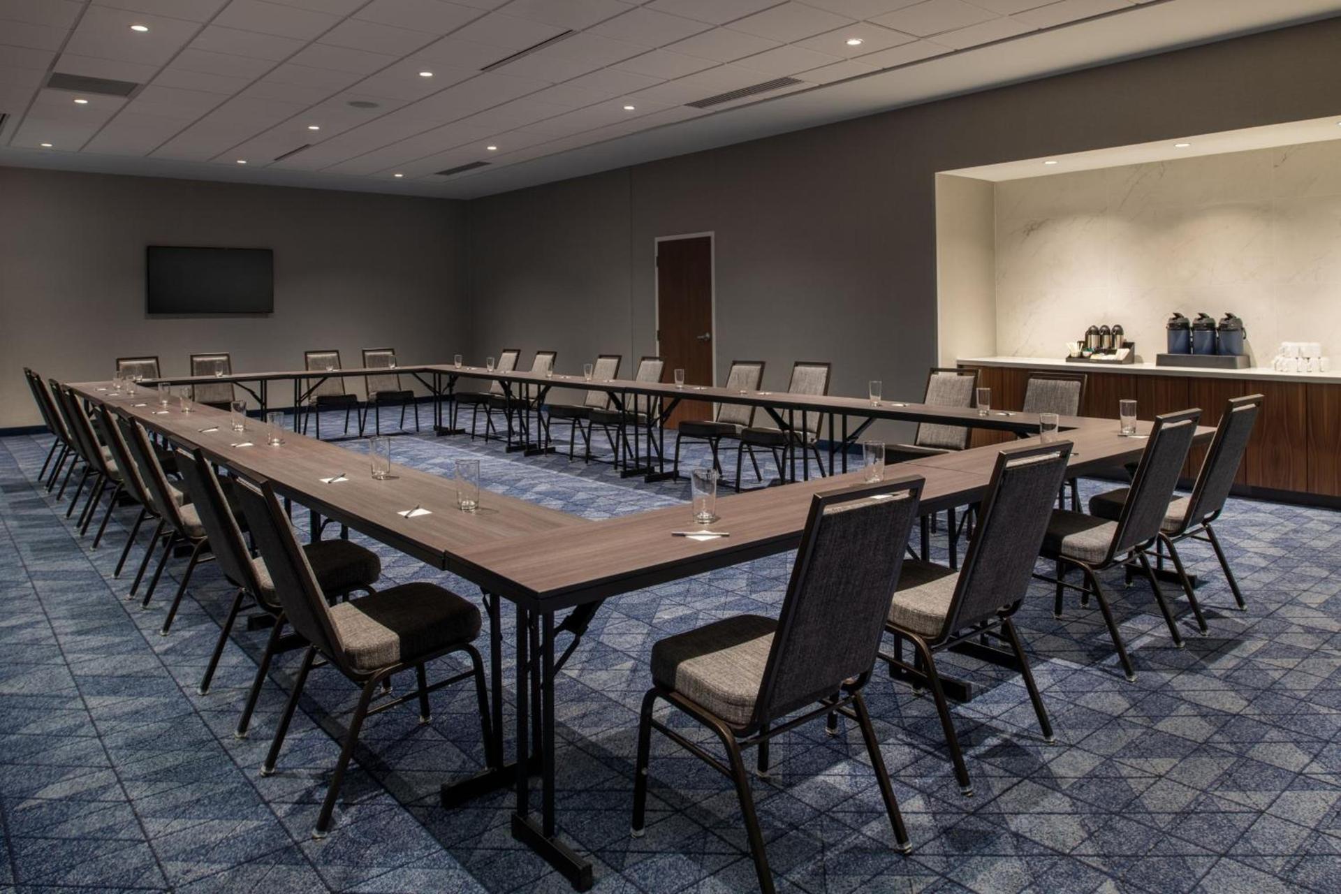 Courtyard by Marriott Olympia photo 40