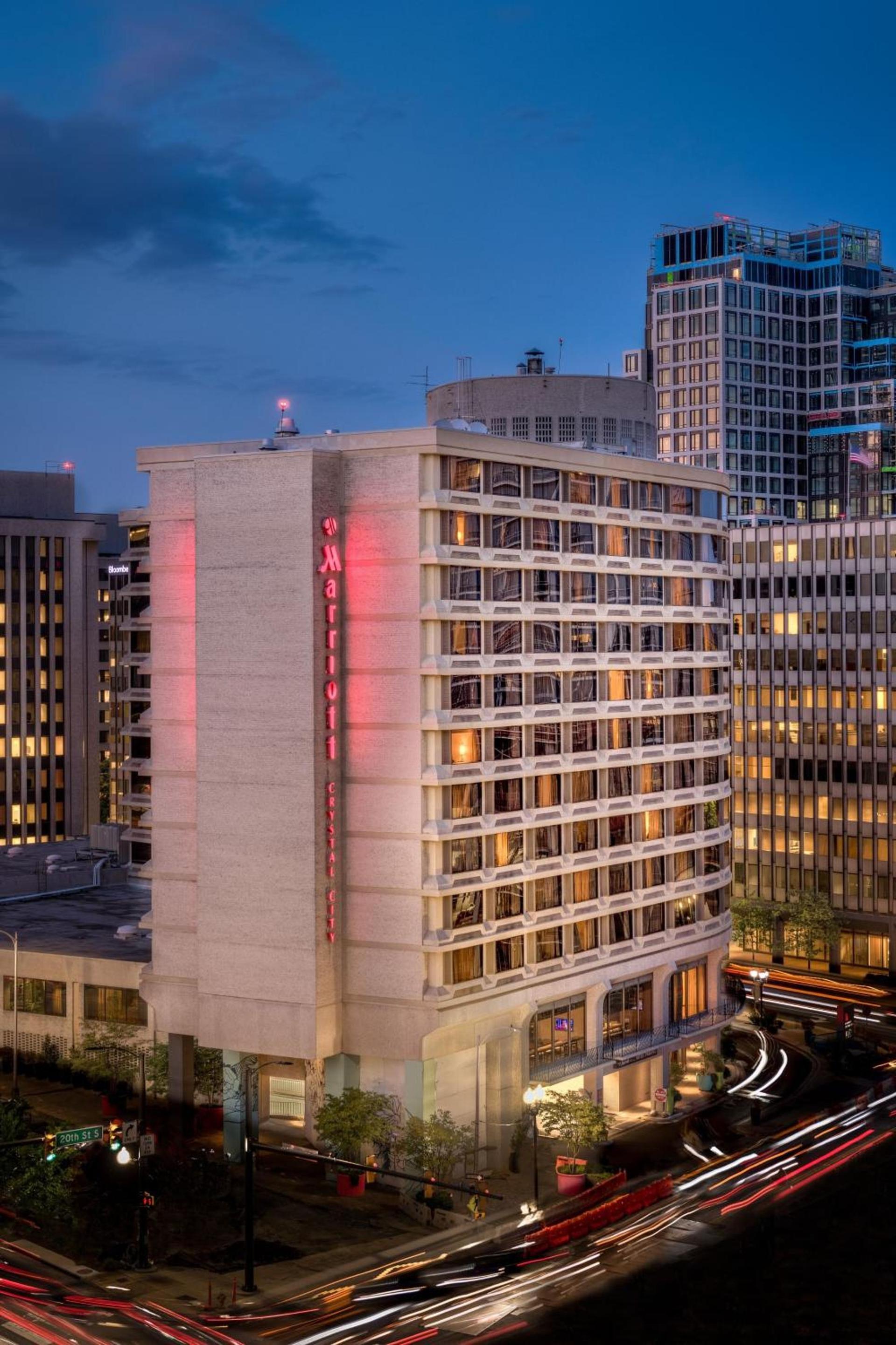 AC Hotel by Marriott Arlington National Landing photo 1