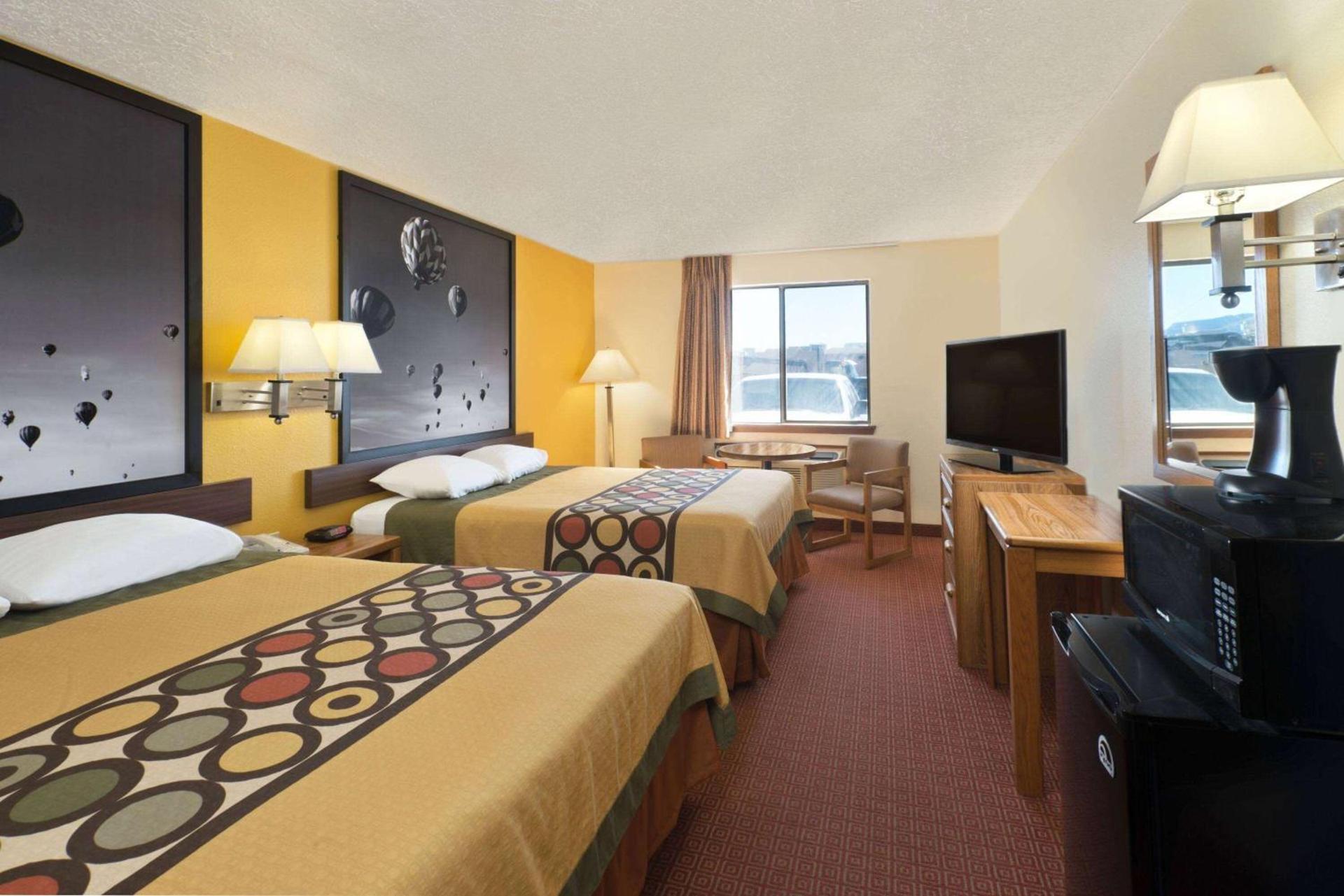 Super 8 by Wyndham Alamogordo - White Sands photo 7