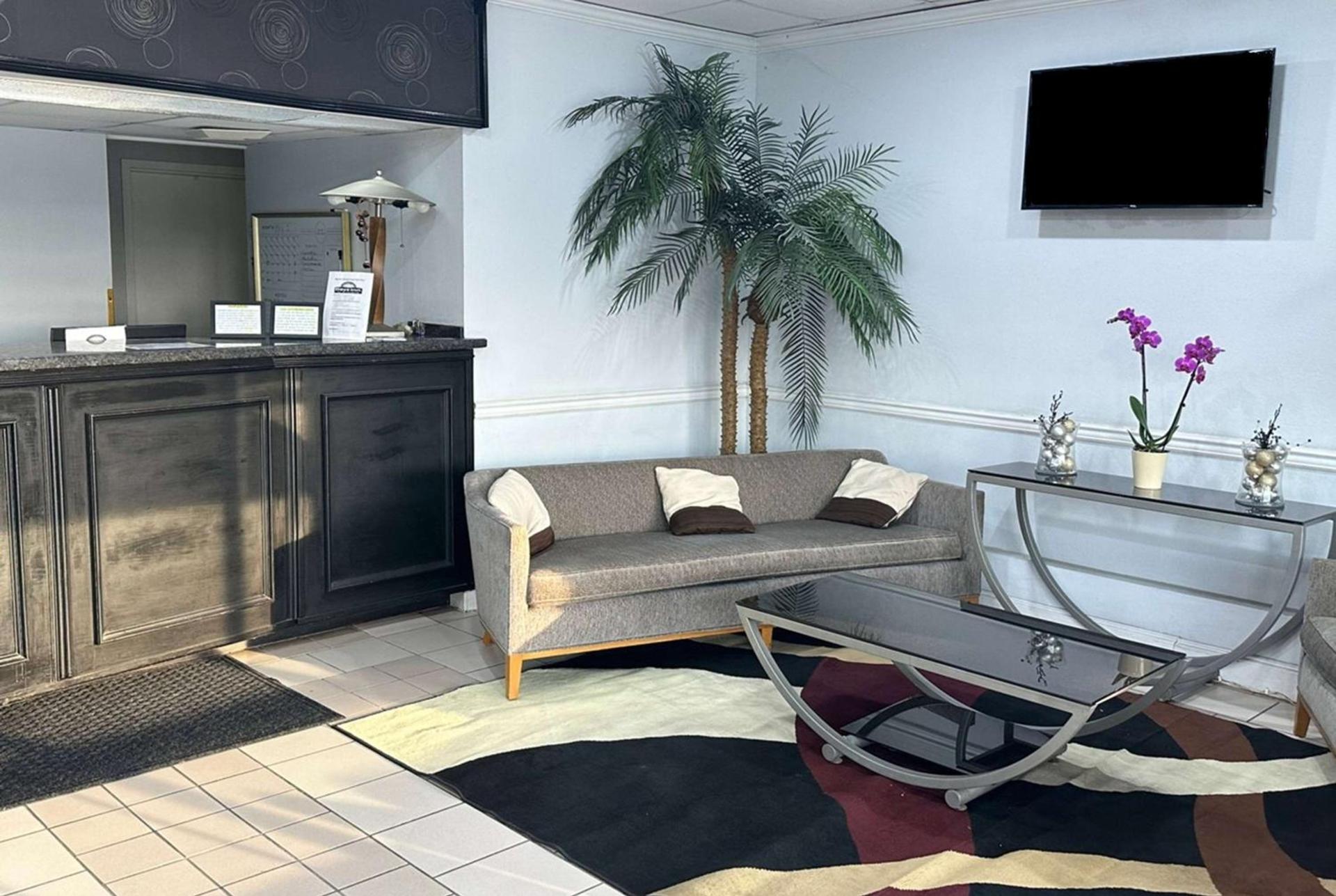 Days Inn & Suites by Wyndham Jennings photo 3