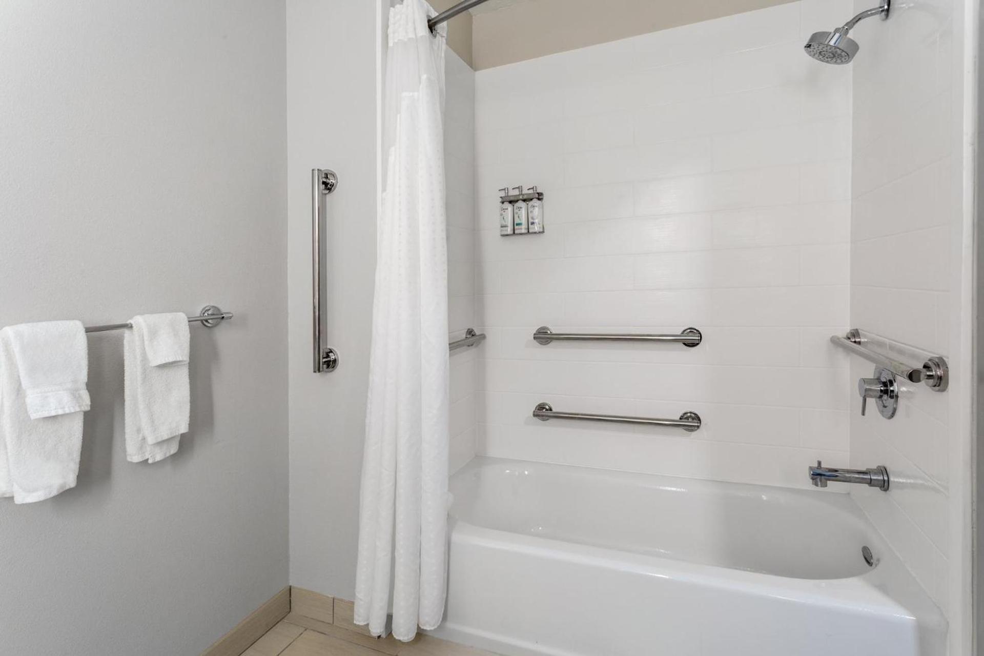 Holiday Inn Express & Suites Tucson North - Marana, by IHG photo 23