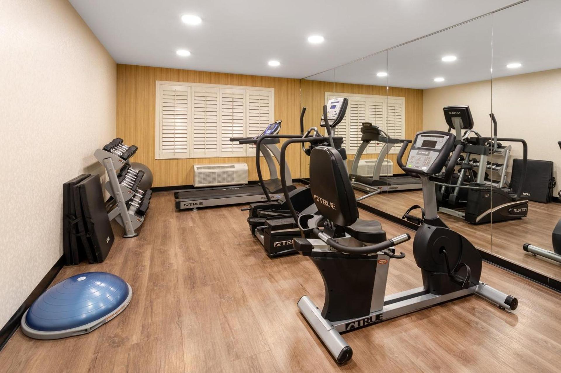 Holiday Inn Express & Suites Tucson North - Marana, by IHG photo 34
